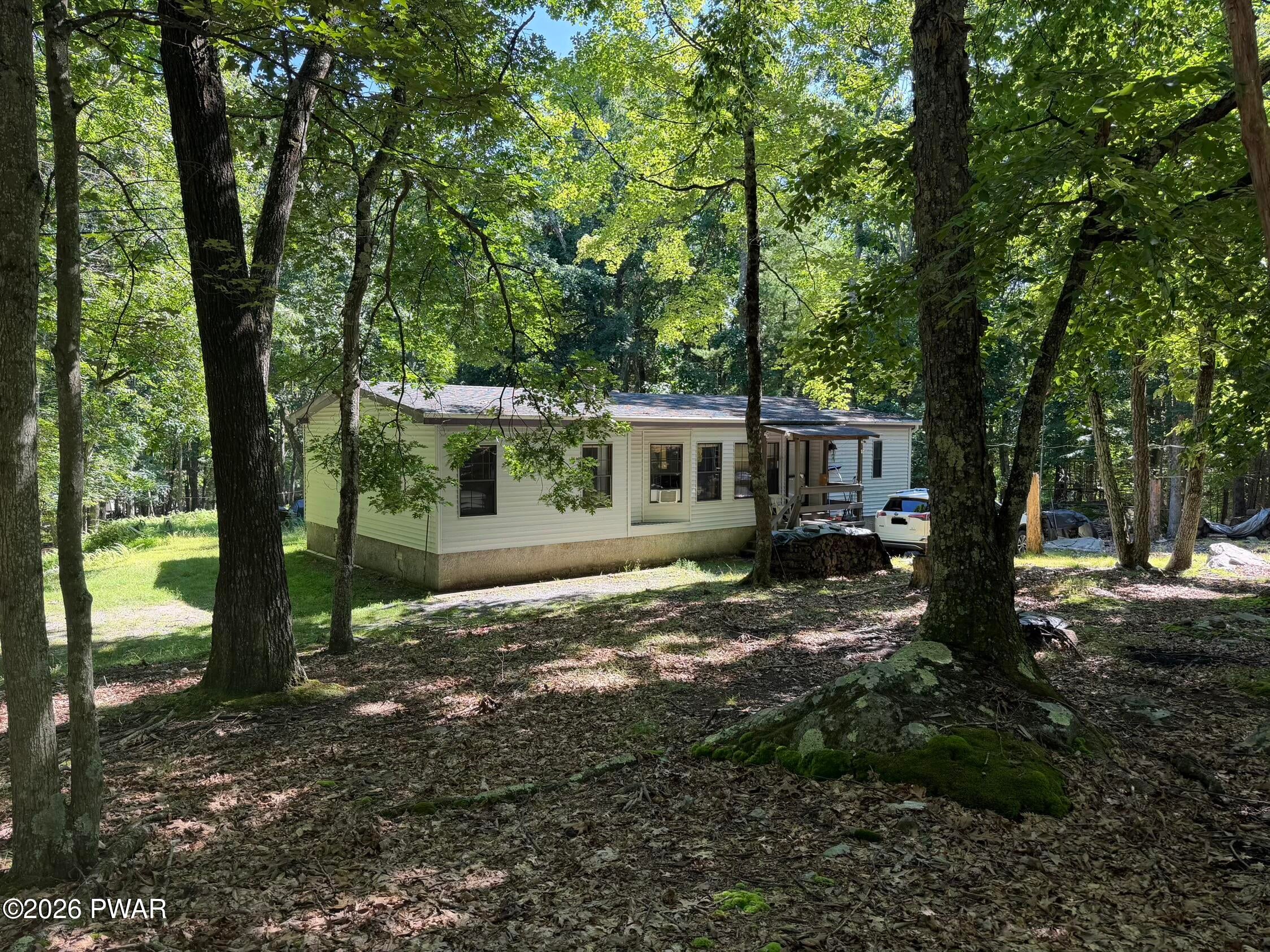 104 White Oak Drive — photo
