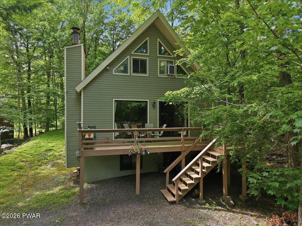 285 Lakeview Drive W — photo