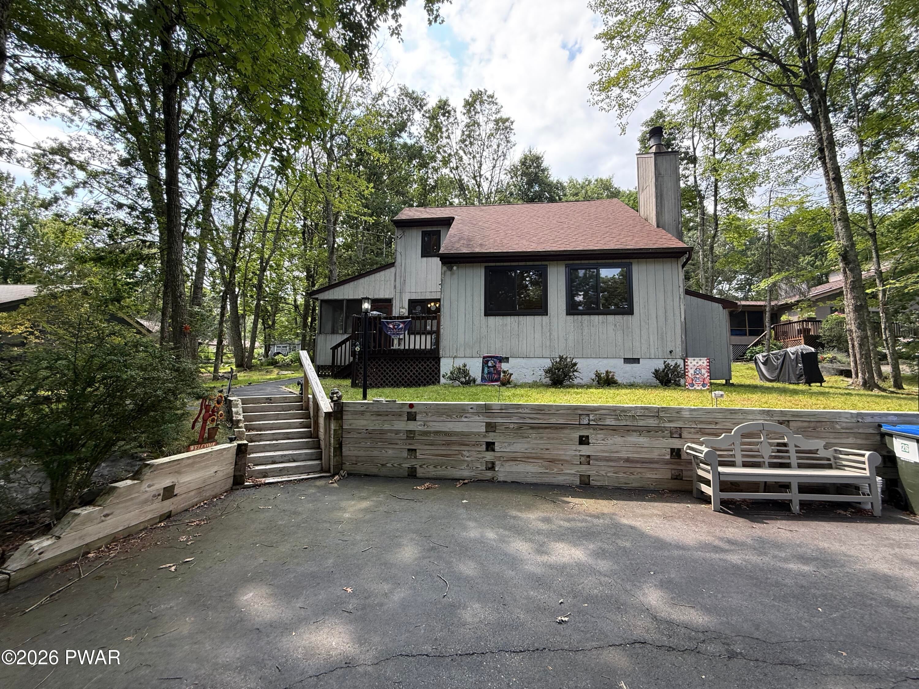 140 Hillside Drive — photo
