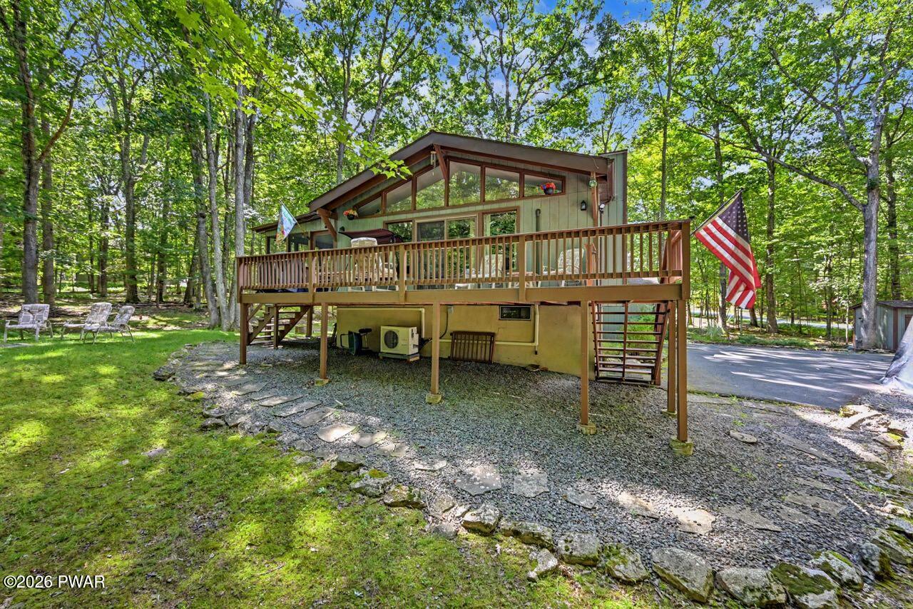 198 Upper Lakeview Drive — photo