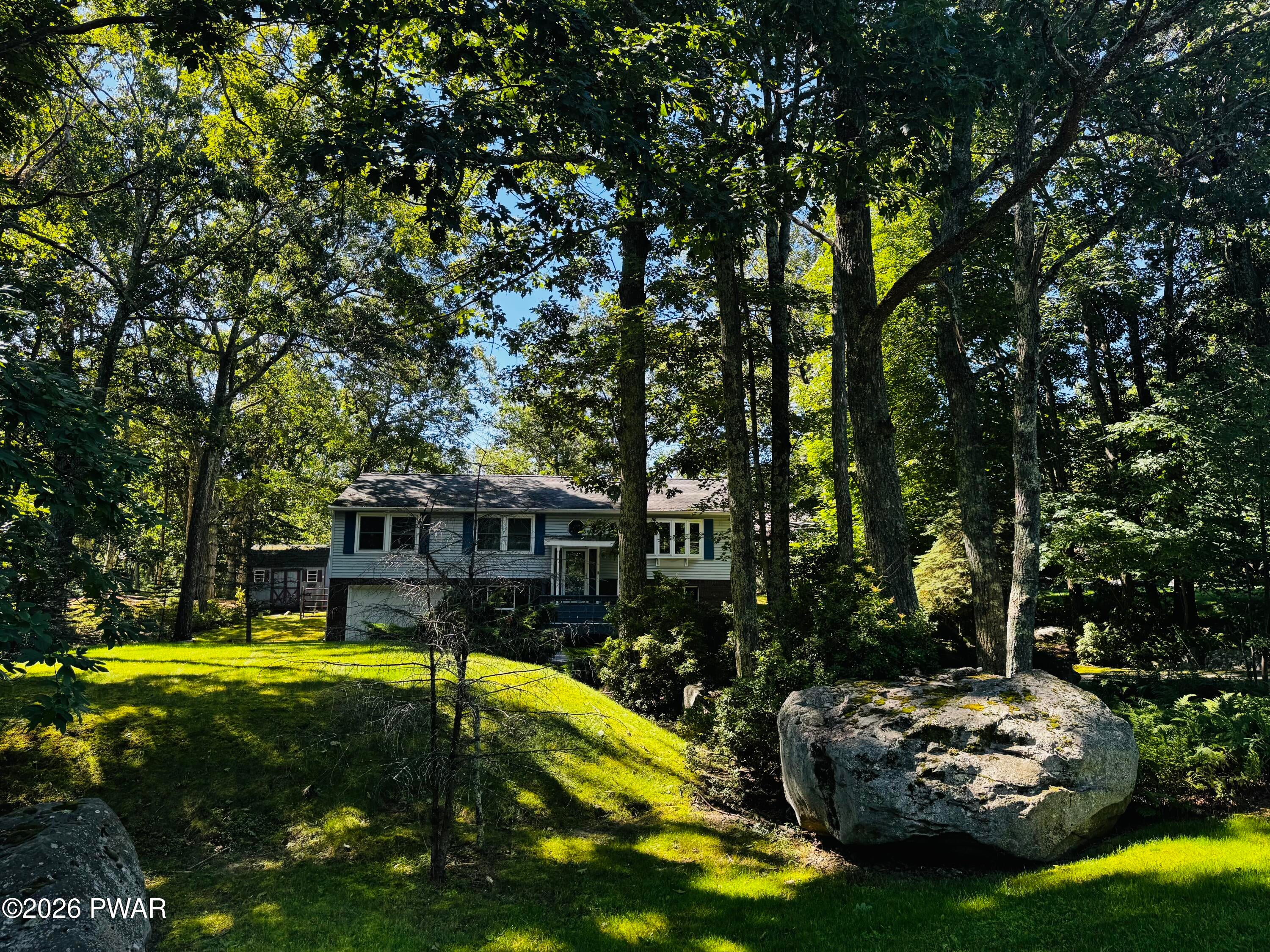 223 Maple Ridge Drive — photo