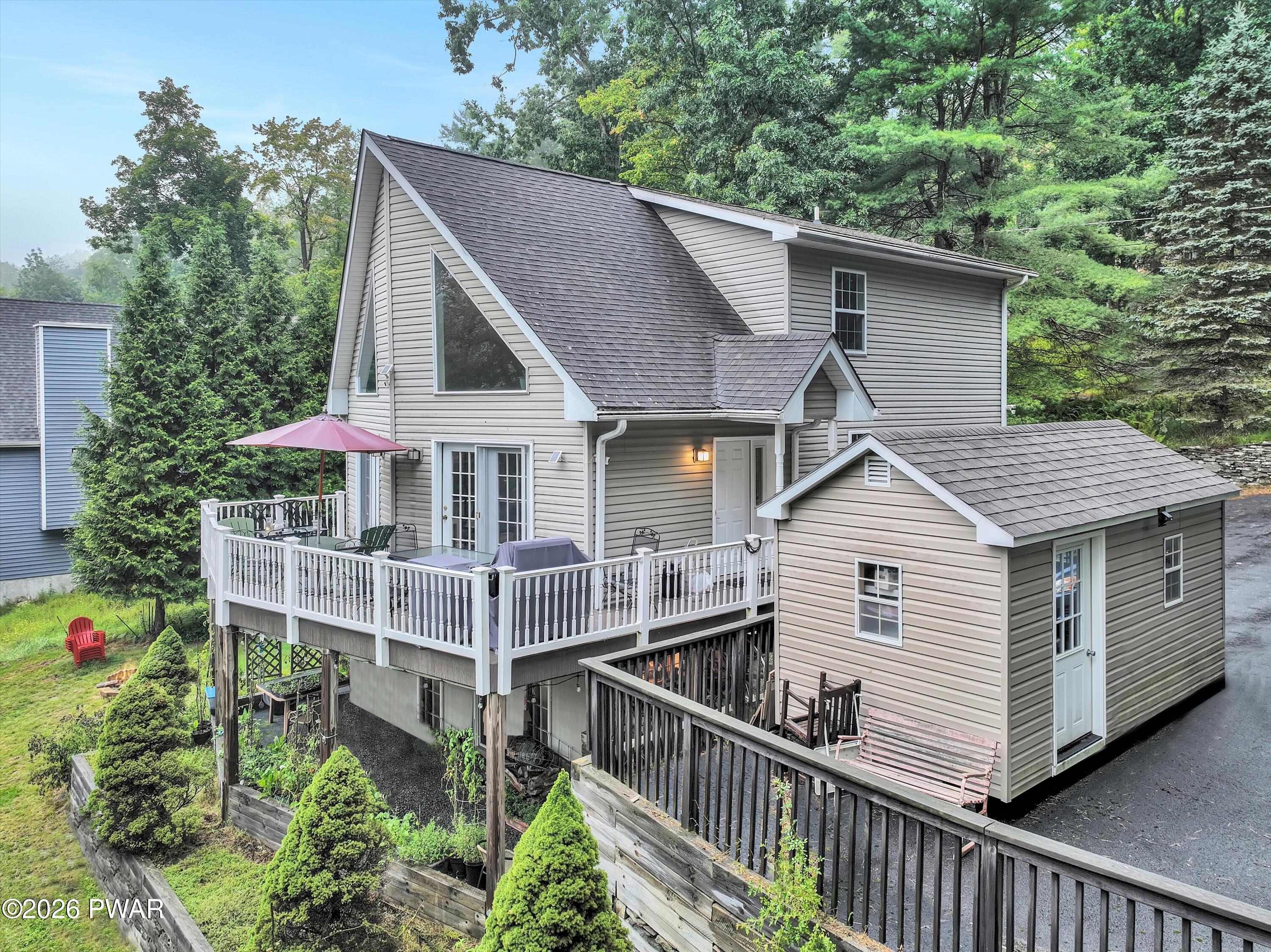108 Briar Court — photo