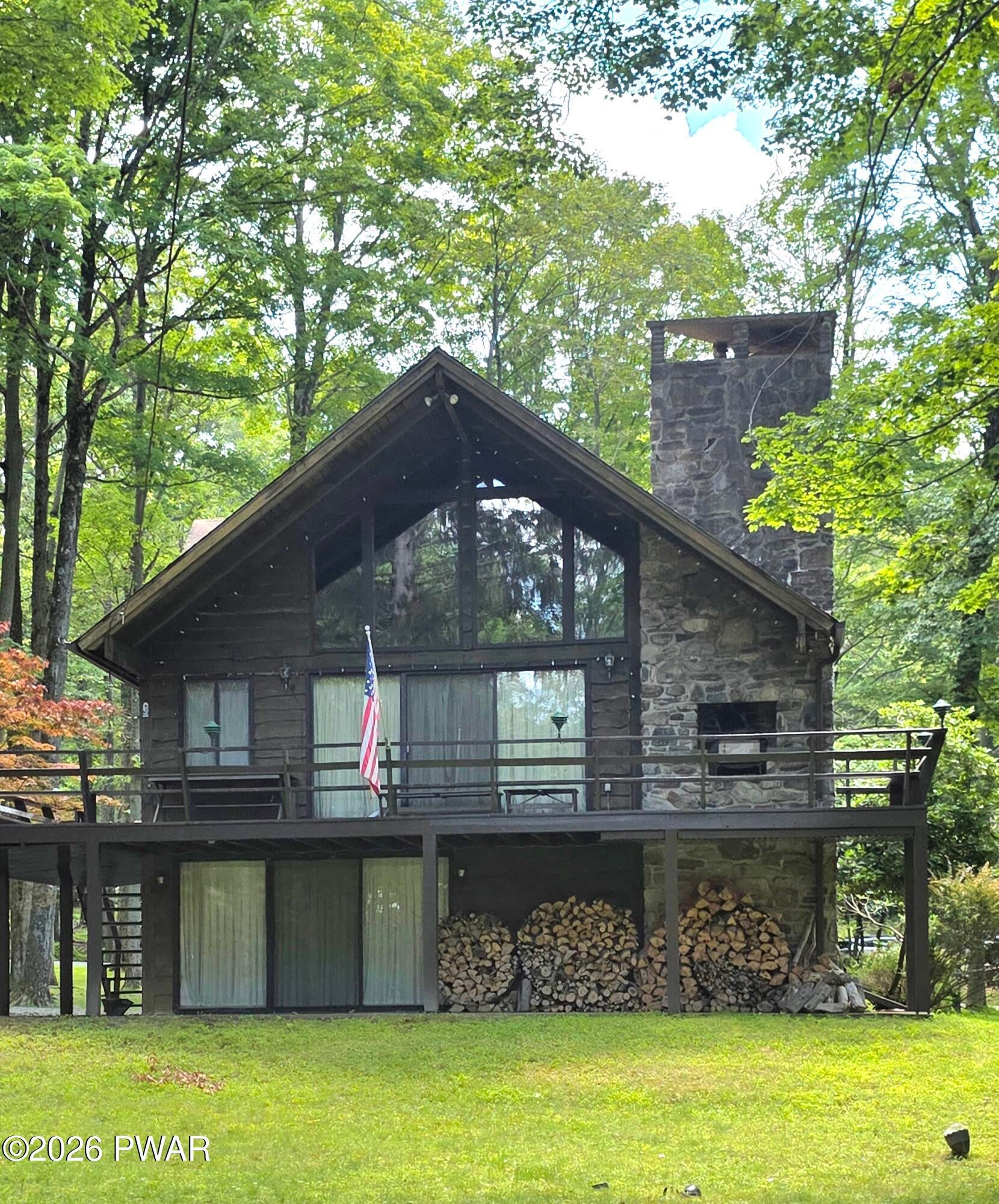 109 Valley Run — photo
