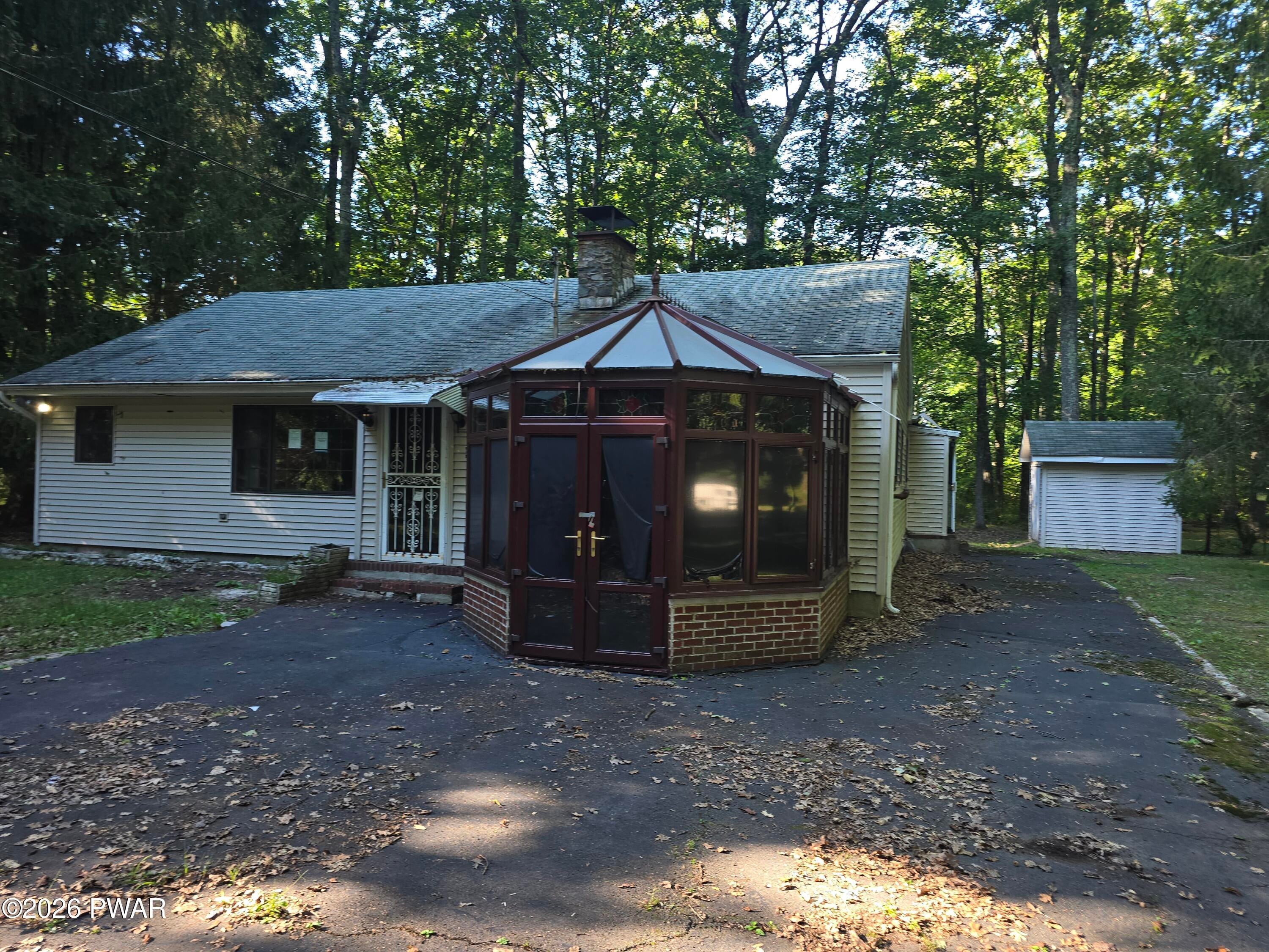 128 E Oak Lane — photo