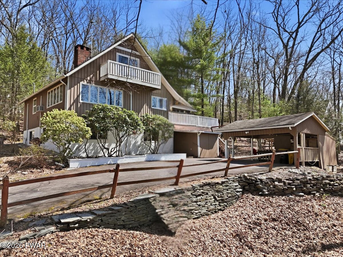 6 Ridge View, Hawley, PA 18428