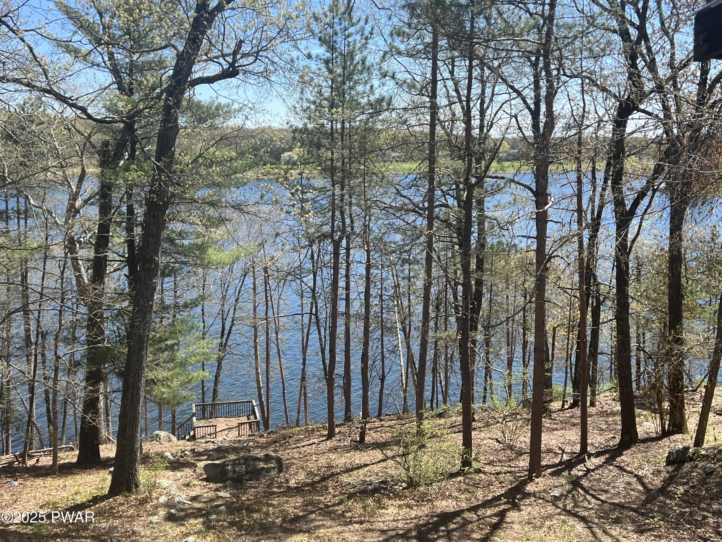 129 Waterview Drive — photo
