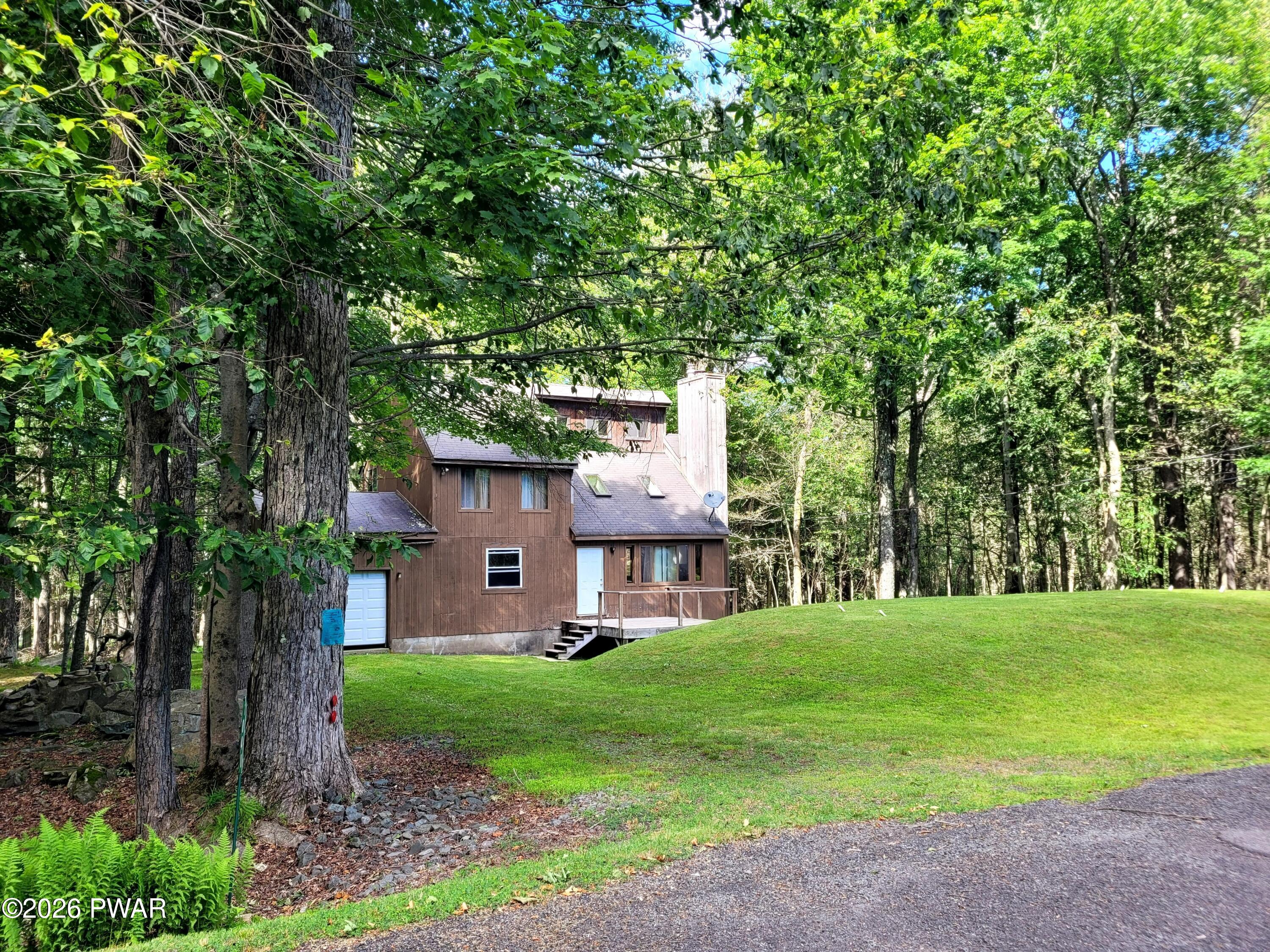 1040 Bear Drive — photo