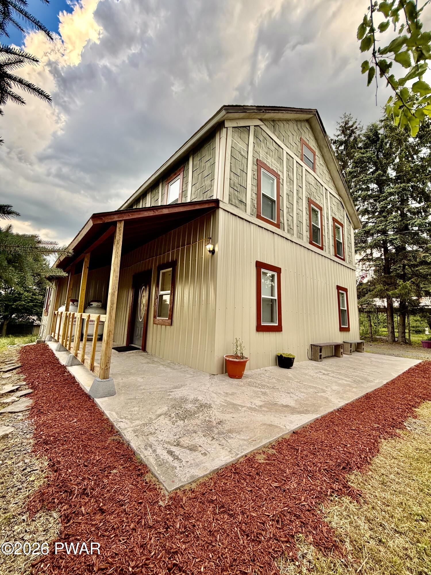 1443 Hamlin Highway — photo
