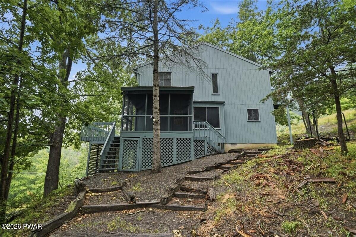 194 Stafford Drive — photo