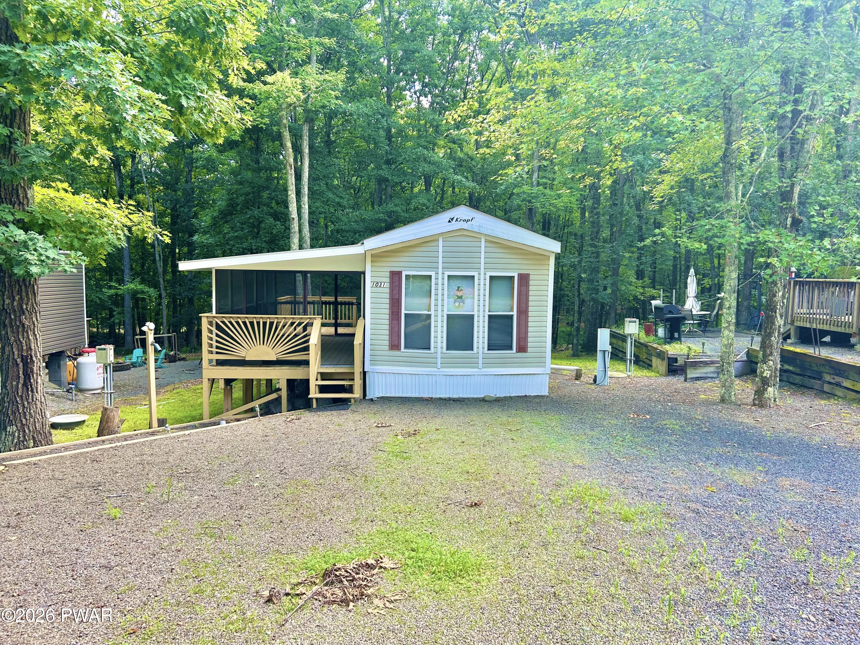 269 Village Drive E — photo