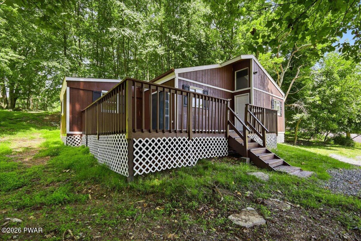 4774 Pine Ridge Drive W, Bushkill, PA 18324 — photo 2