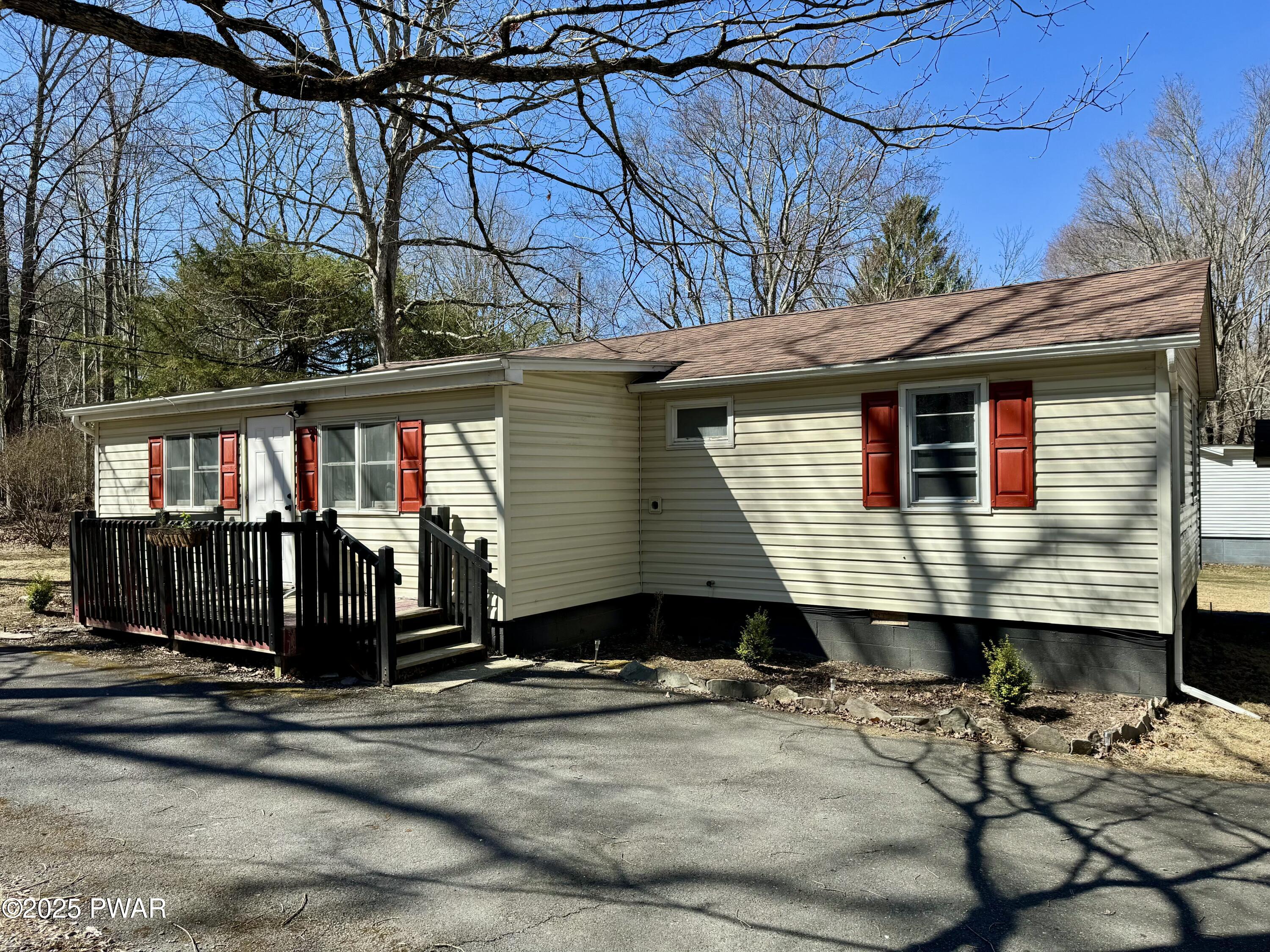 102 Keitha Lane — photo