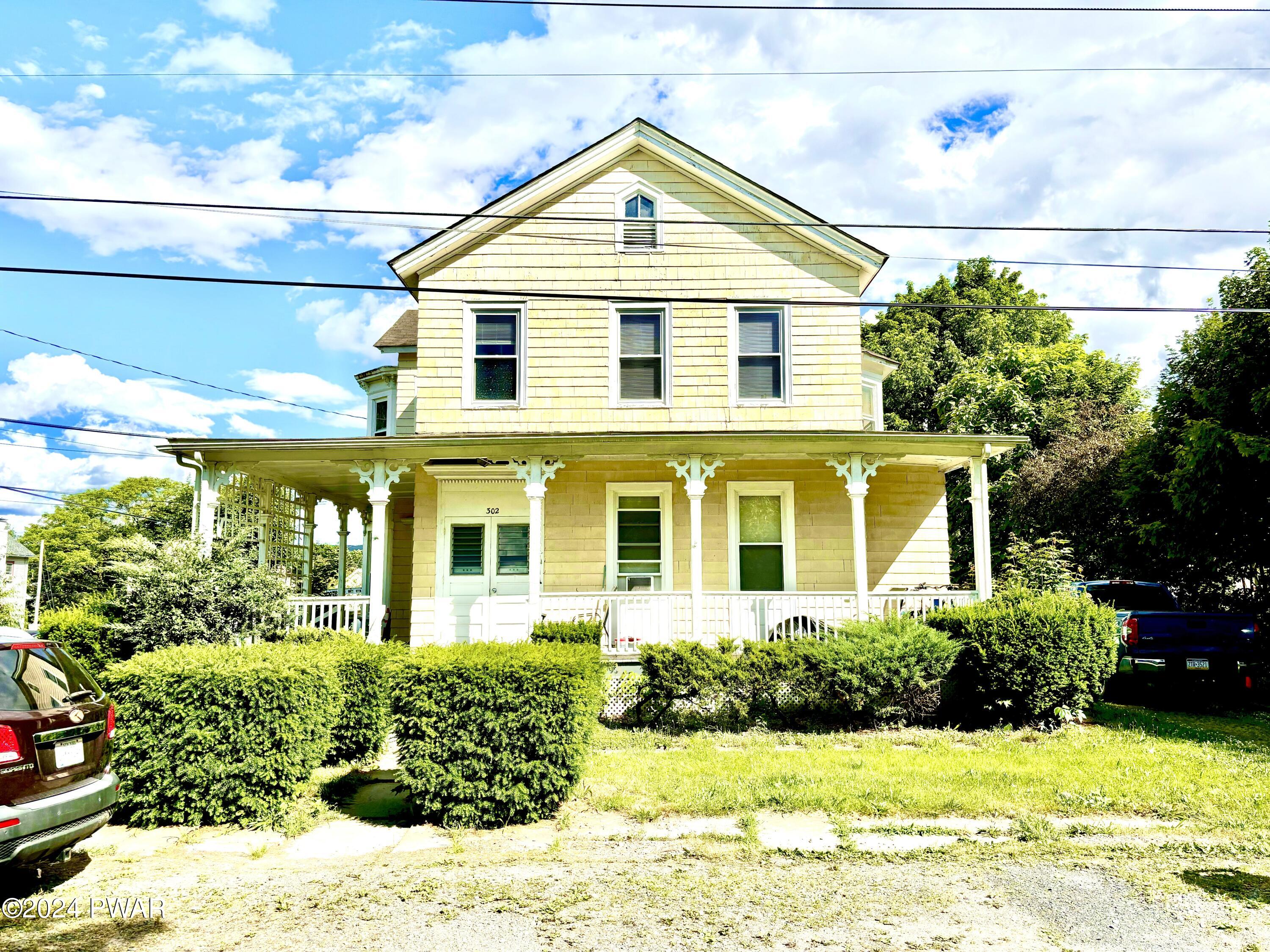 302 Avenue I 2L — photo