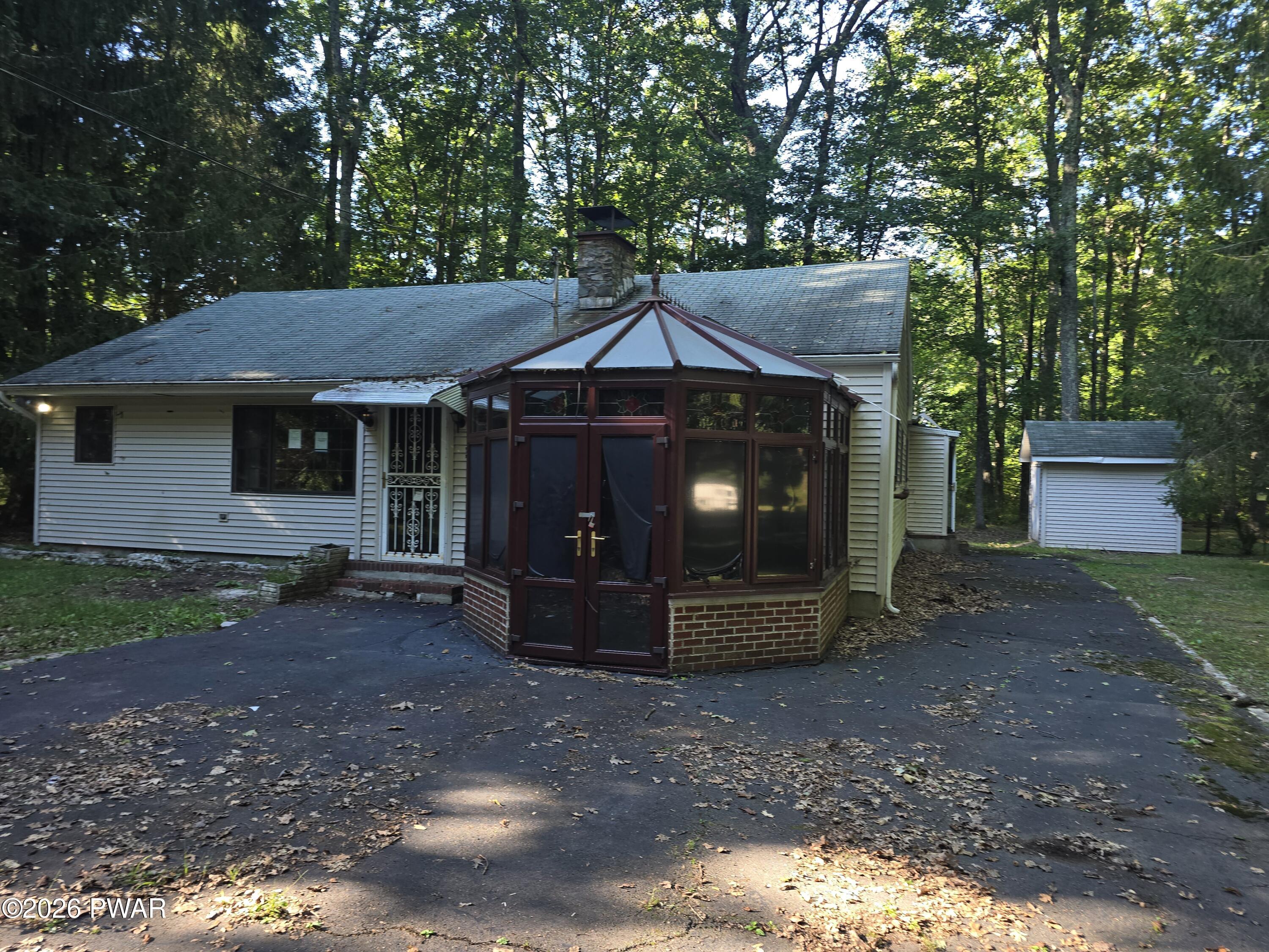 128 E Oak Lane — photo