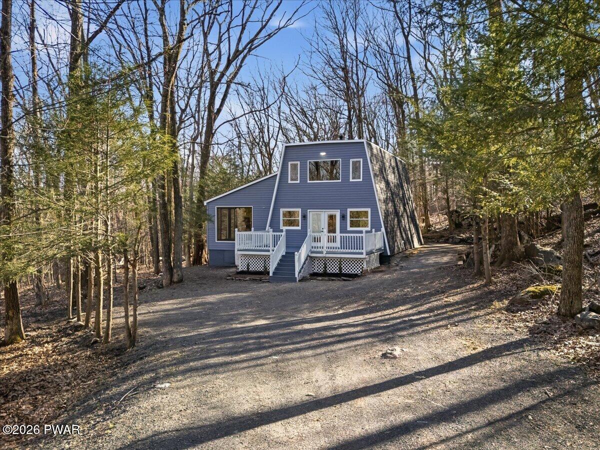 3257 Trafalgar Avenue — photo