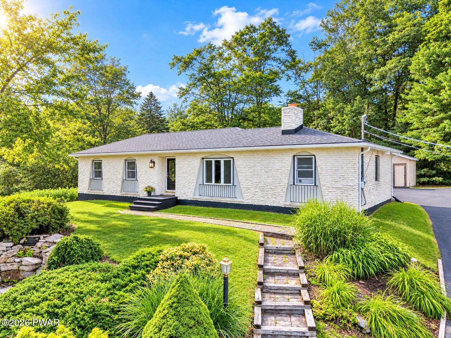 604 Circle Drive — photo