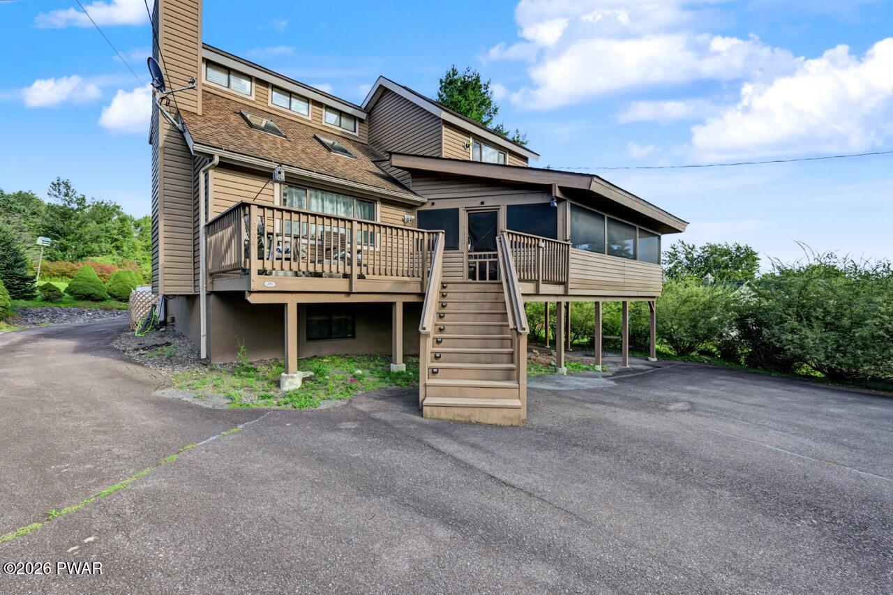 10 Crestwood Court — photo