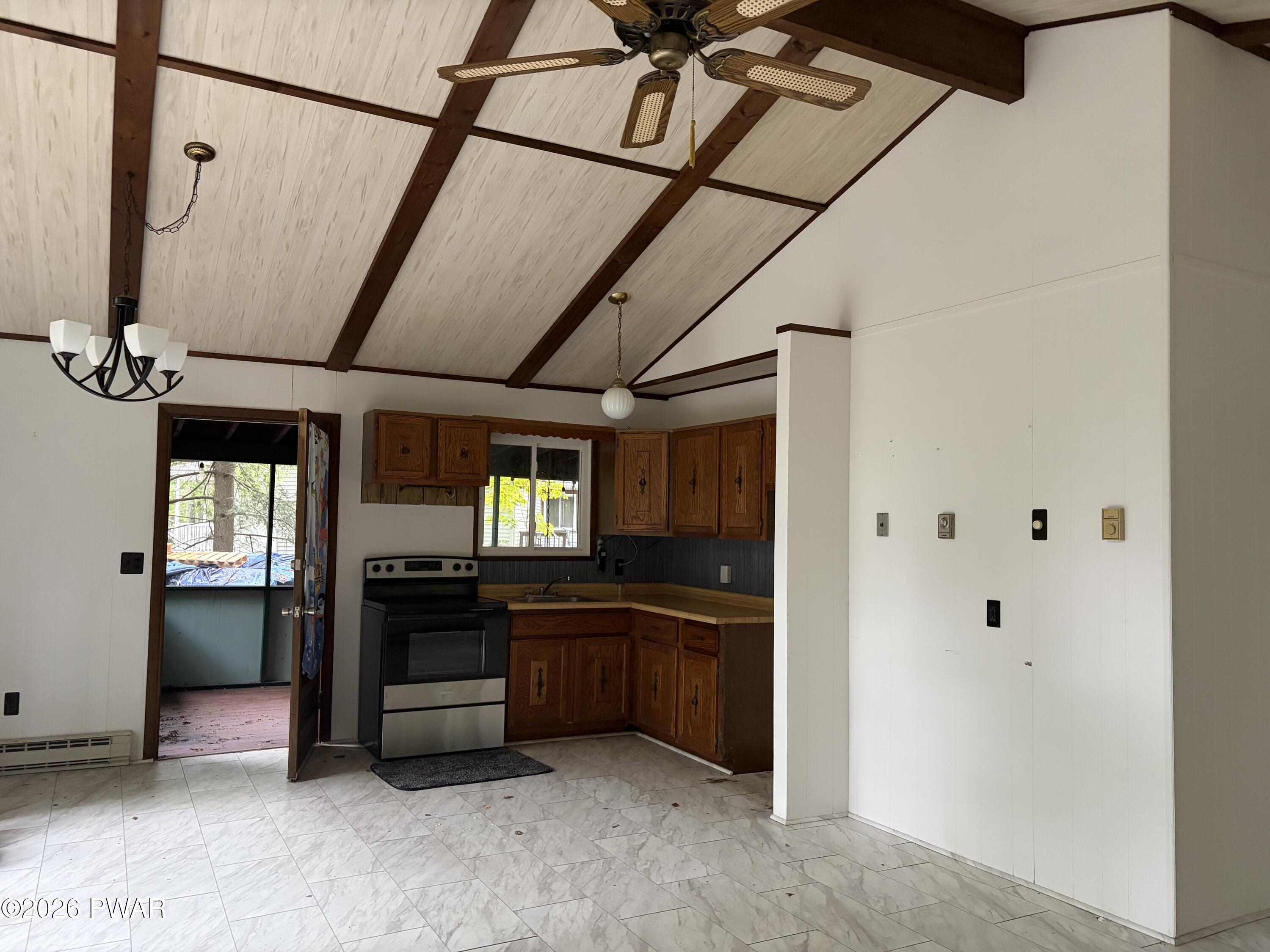 125 Rodeo Drive, Lords Valley, PA 18428 — photo 3