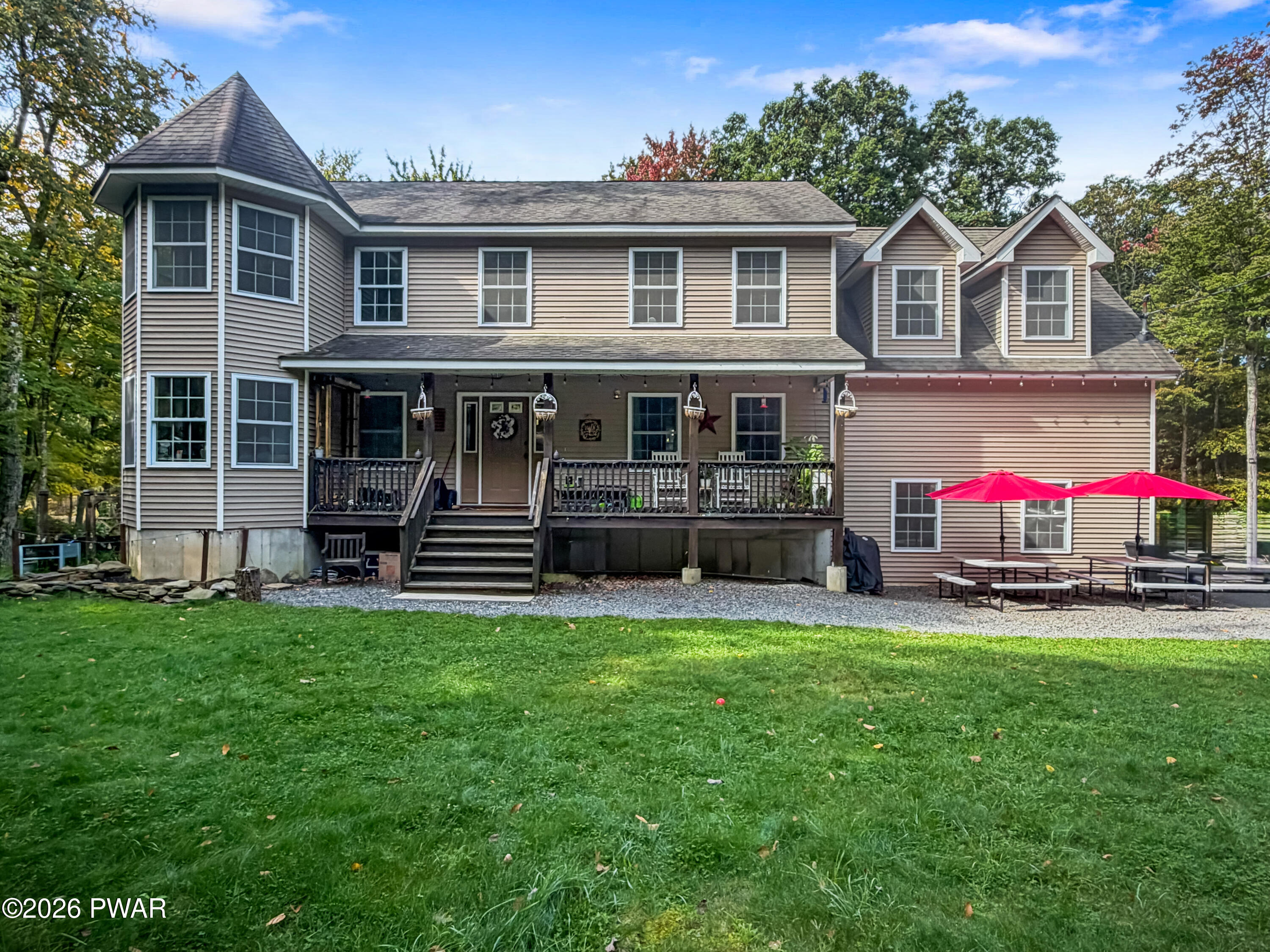 109 Arbutus Court — photo