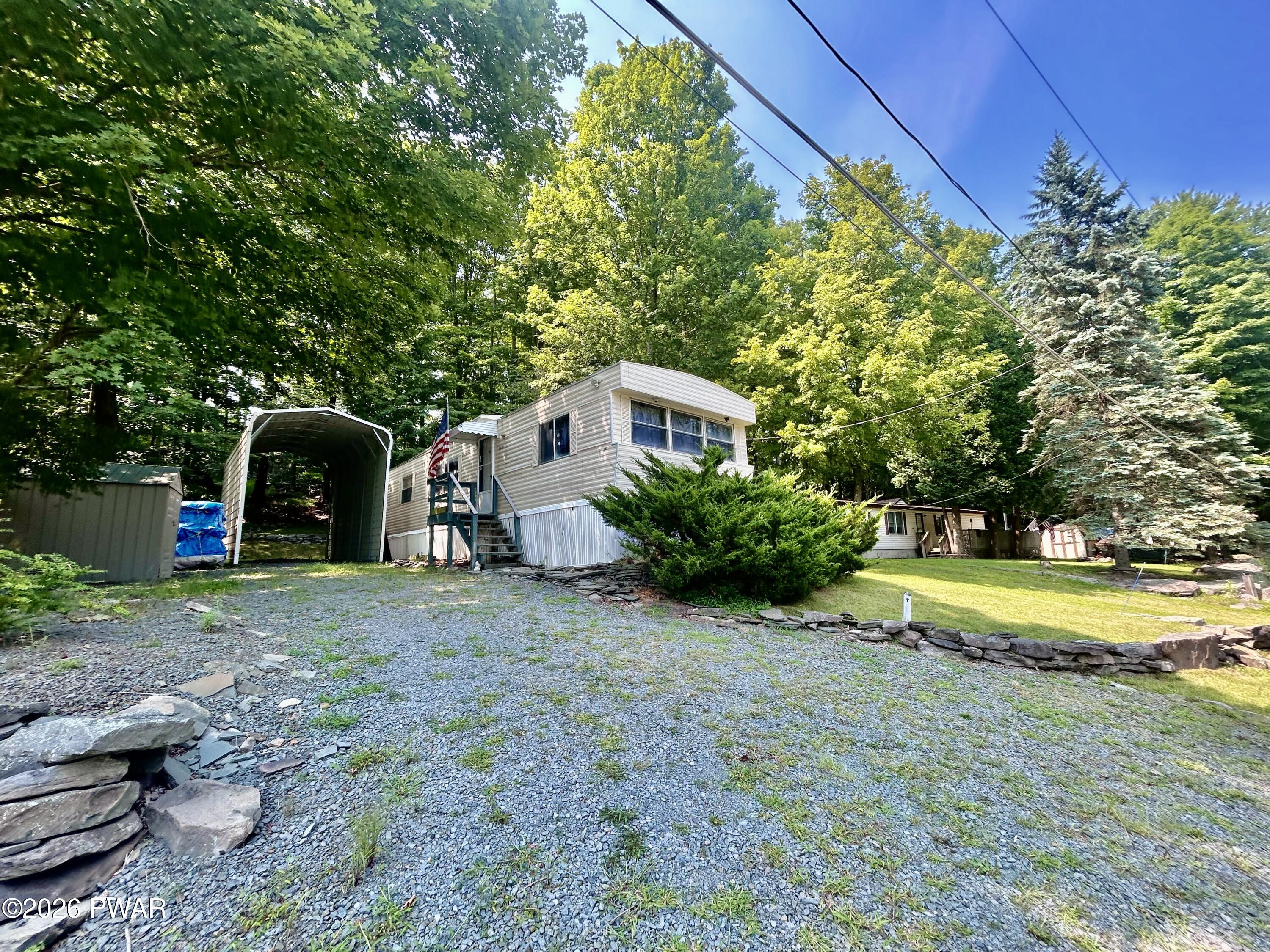 160 Oak Drive — photo