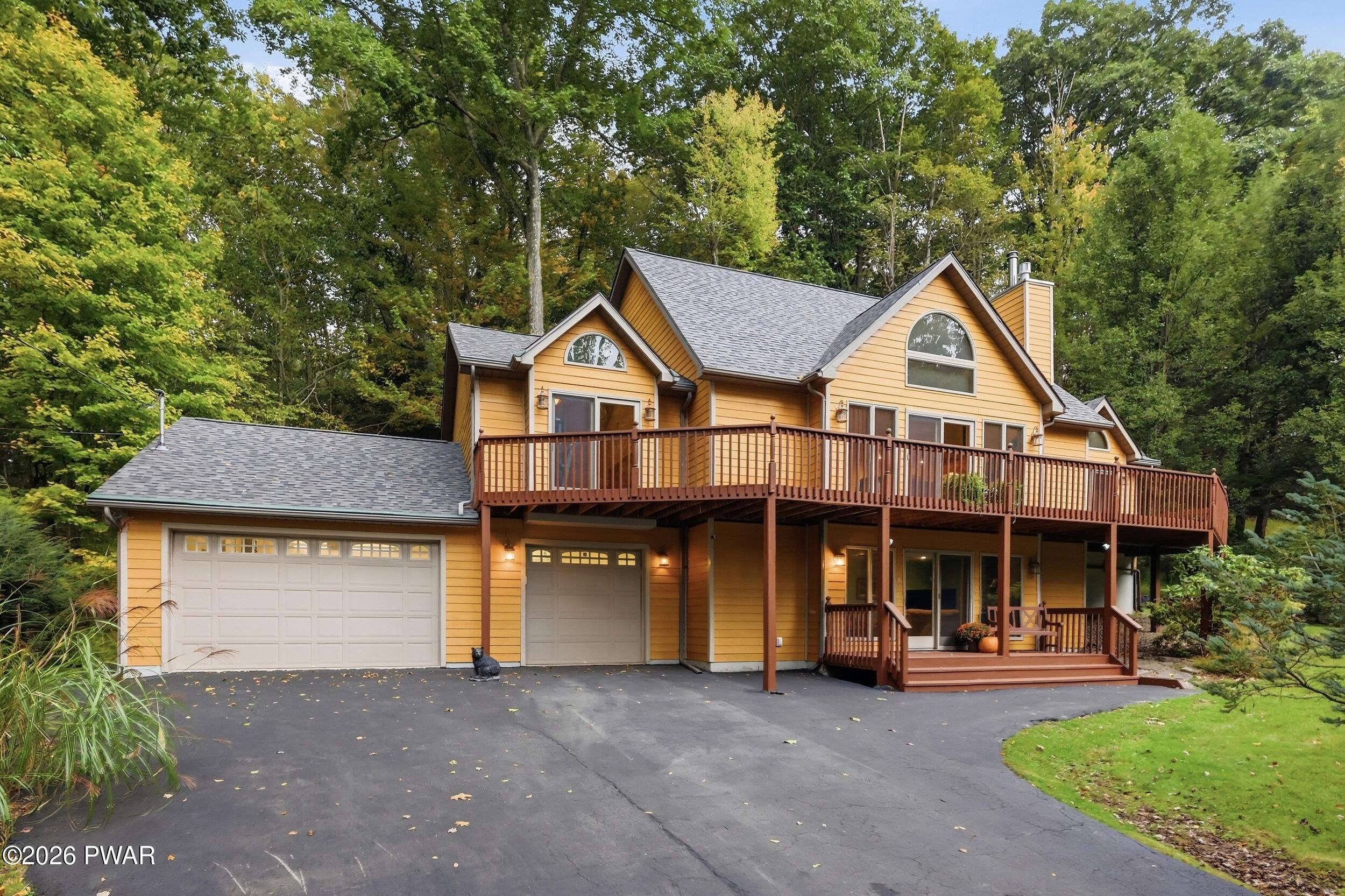 1453 Lakeland Drive — photo