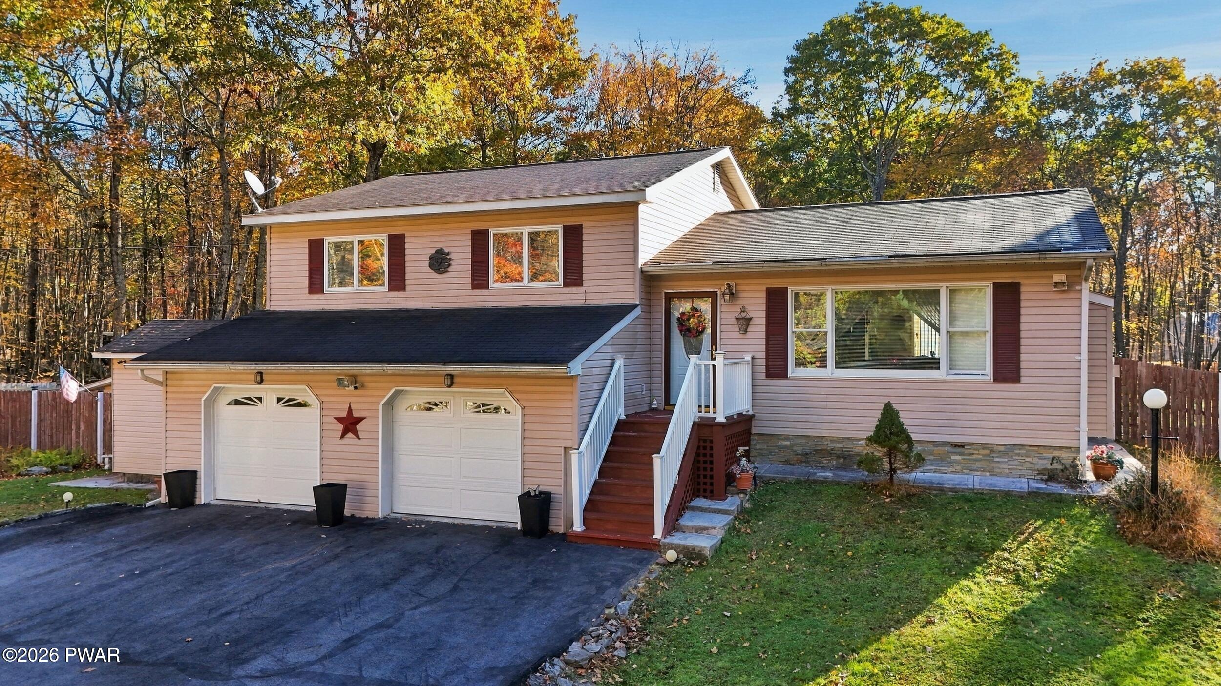 100 Crest Court — photo