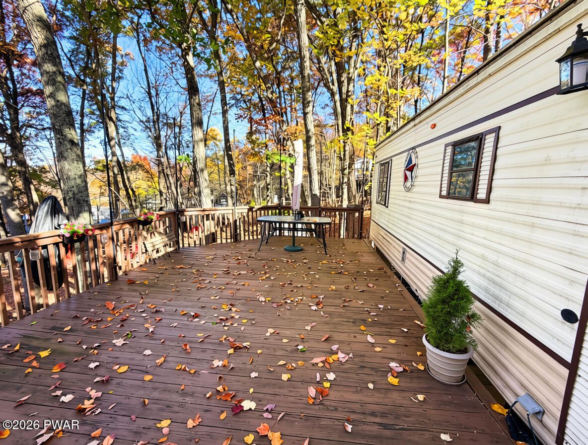 105 Grizzly Bear Way — photo