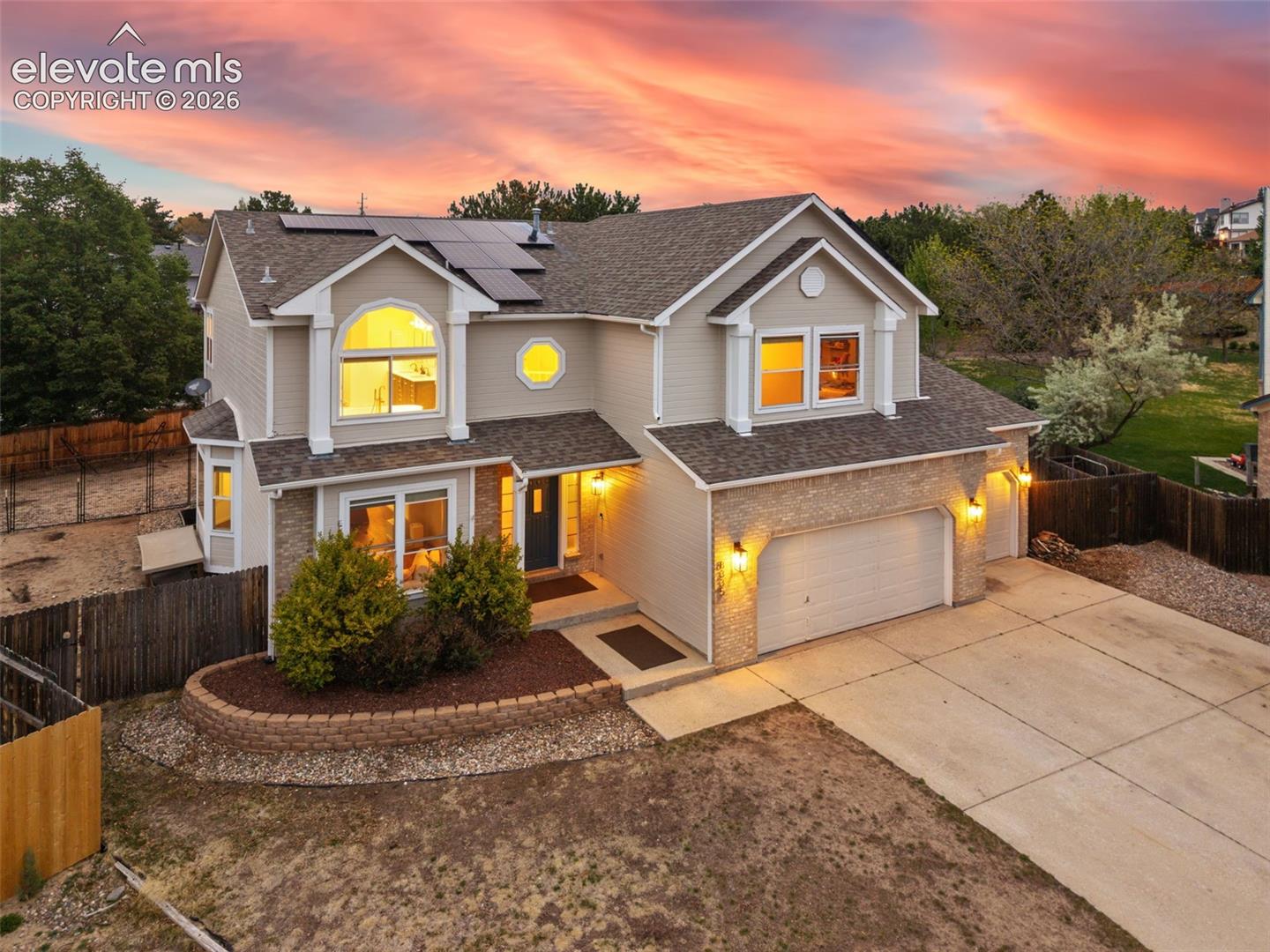 8335 Ashford Court — photo