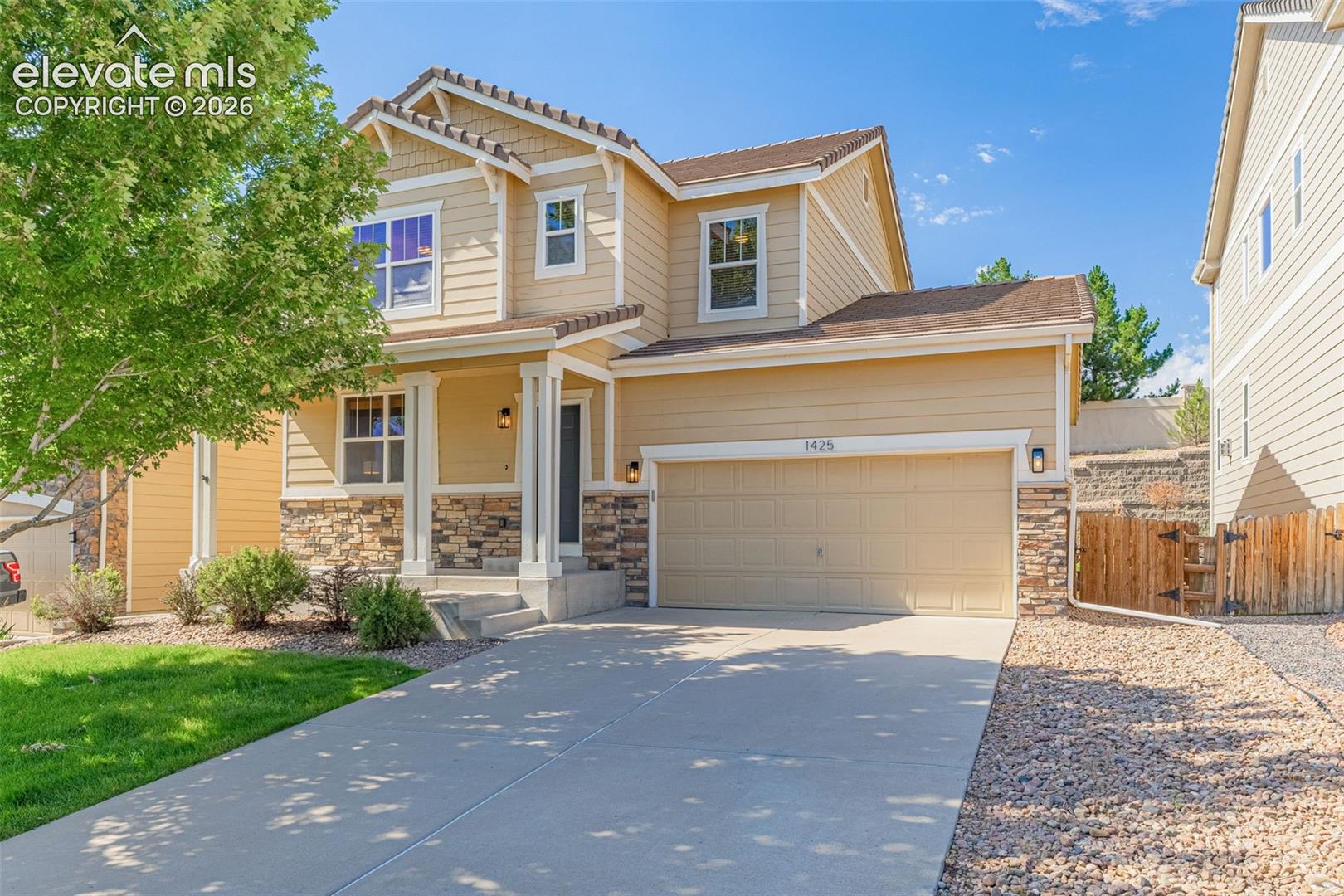 1425 Diamond Rim Drive — photo