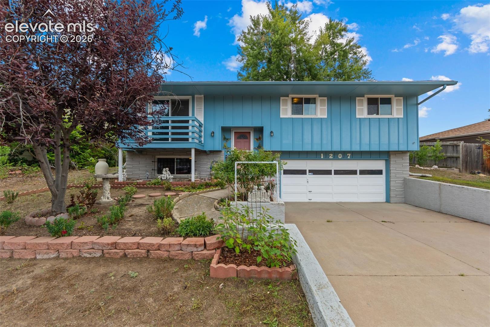 1207 Martin Drive — photo