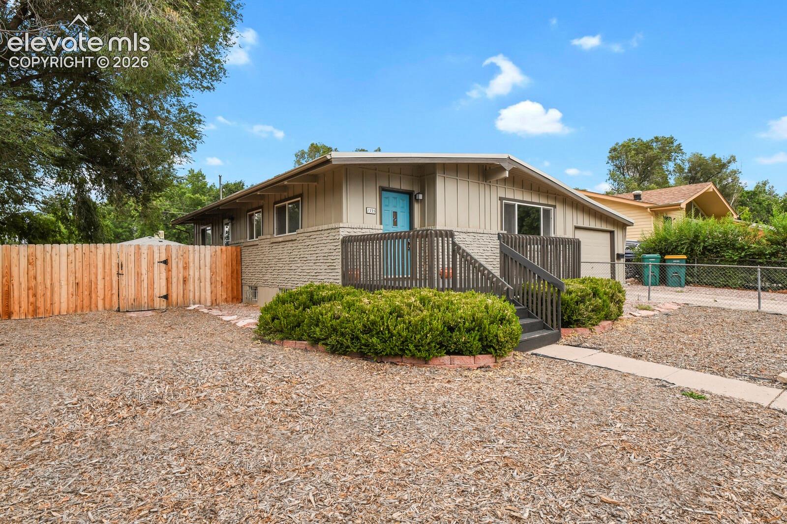 1535 Mount Everett Street — photo