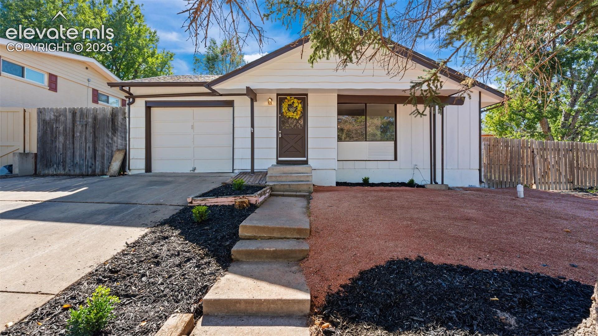 1324 Eagle View Drive — photo