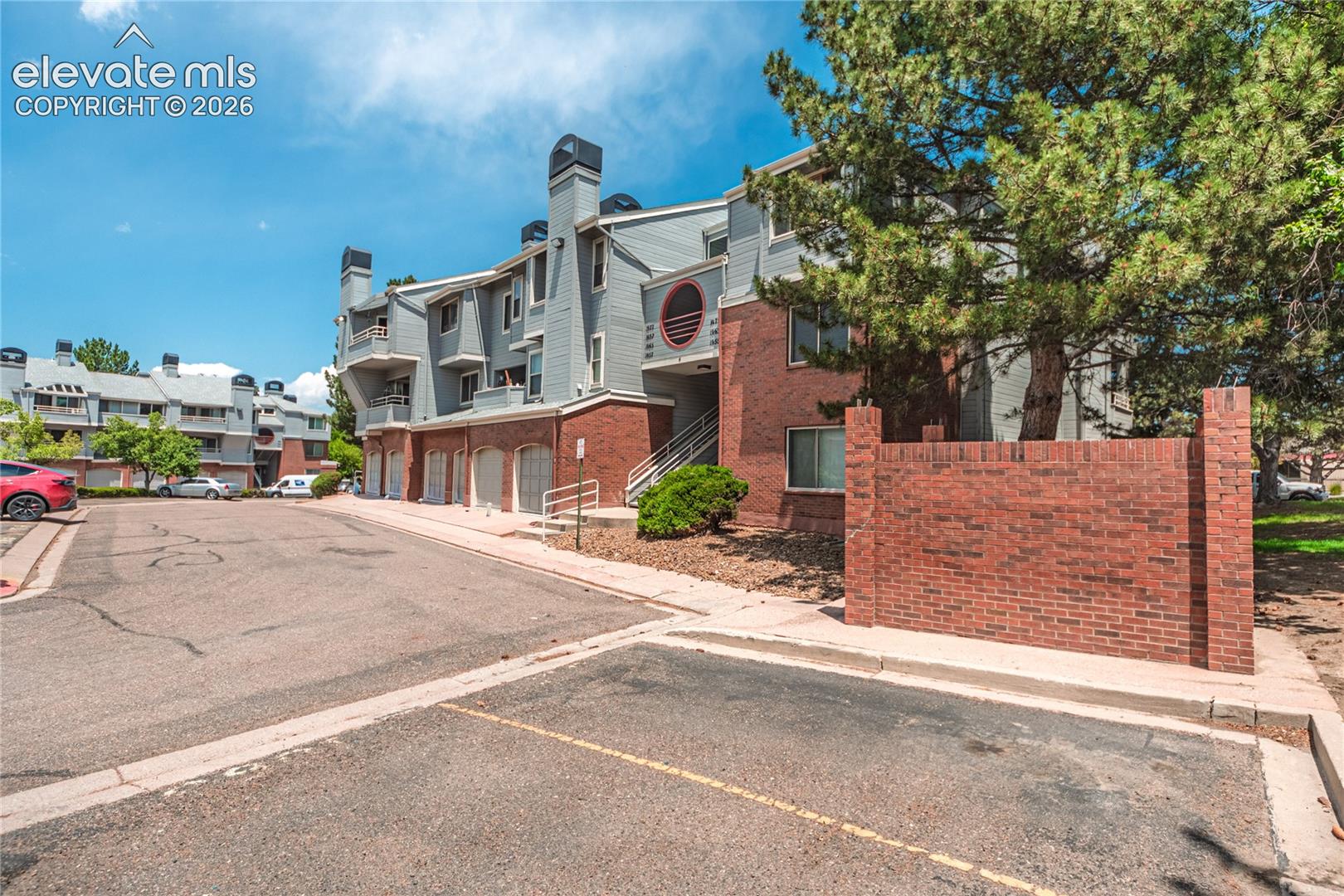 1057 Acapulco Court — photo