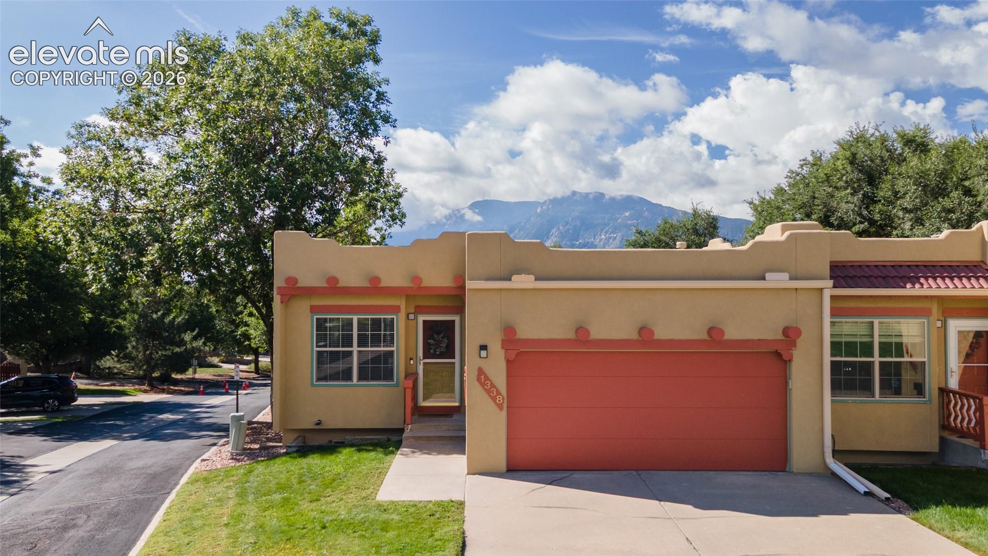1338 E Parkway Drive — photo