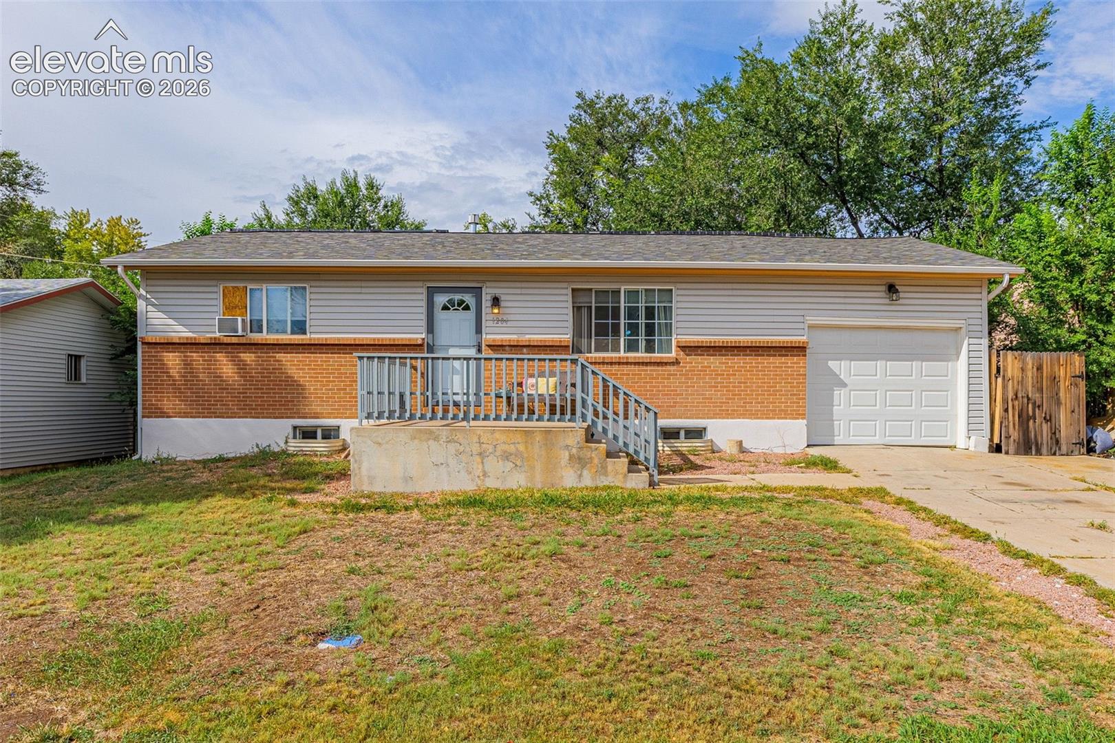 1204 Burnham Street — photo
