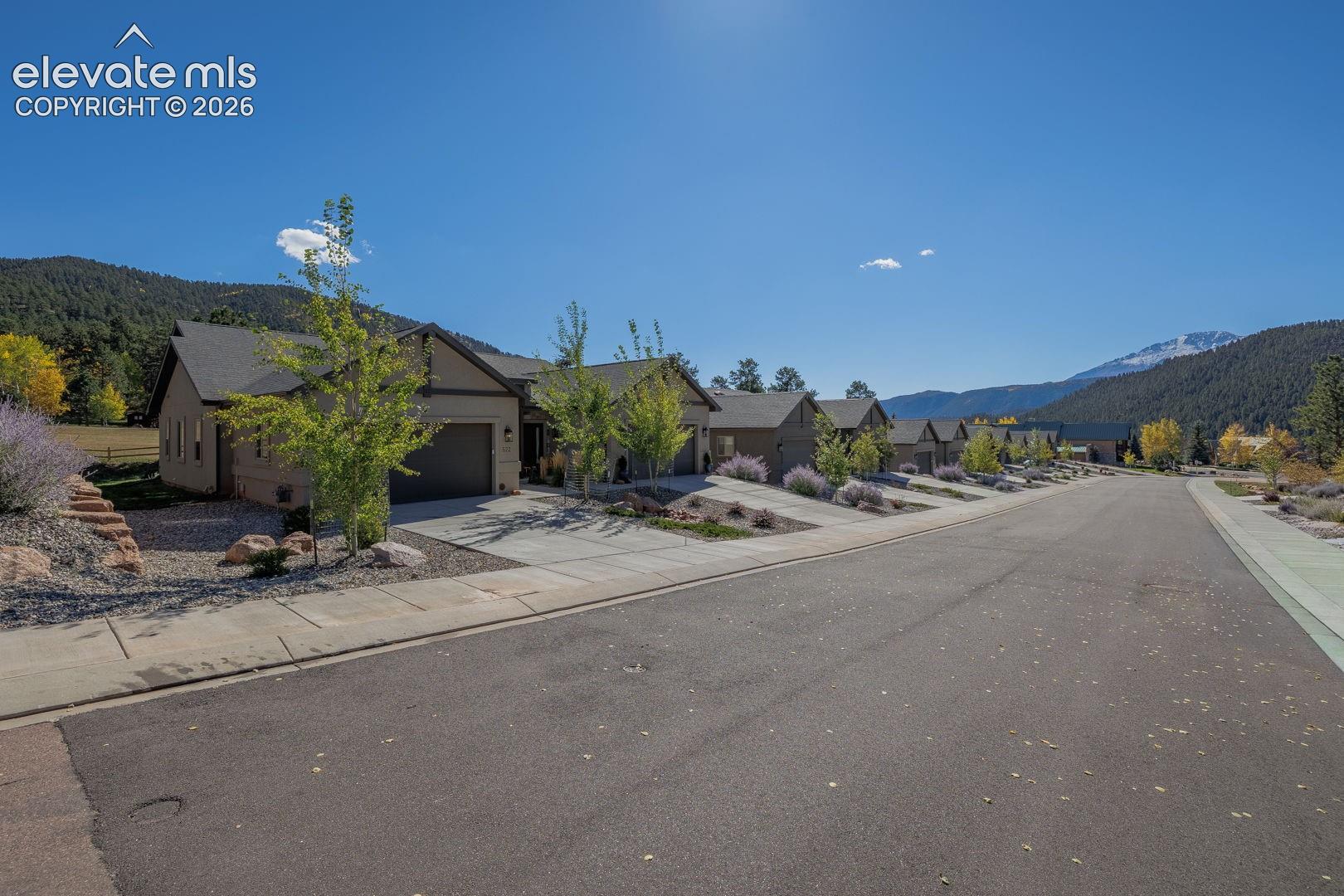 522 Brecken Court Unit B — photo