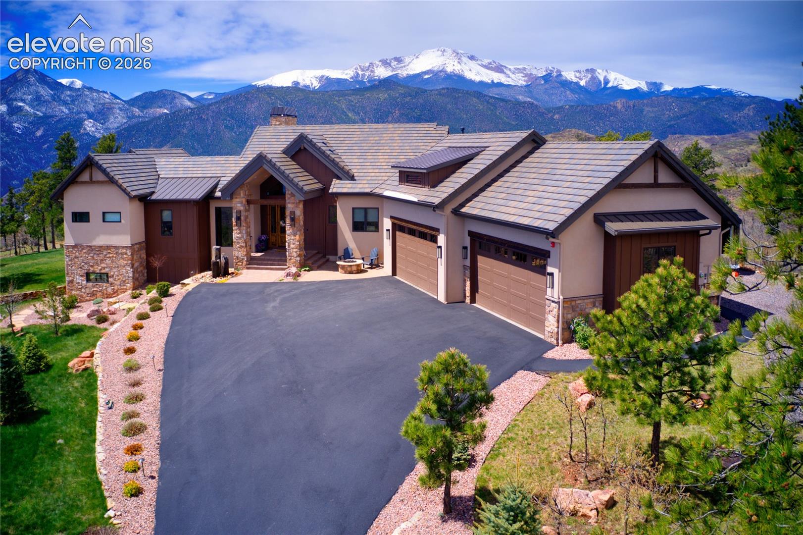 3770 Outback Vista Point — photo