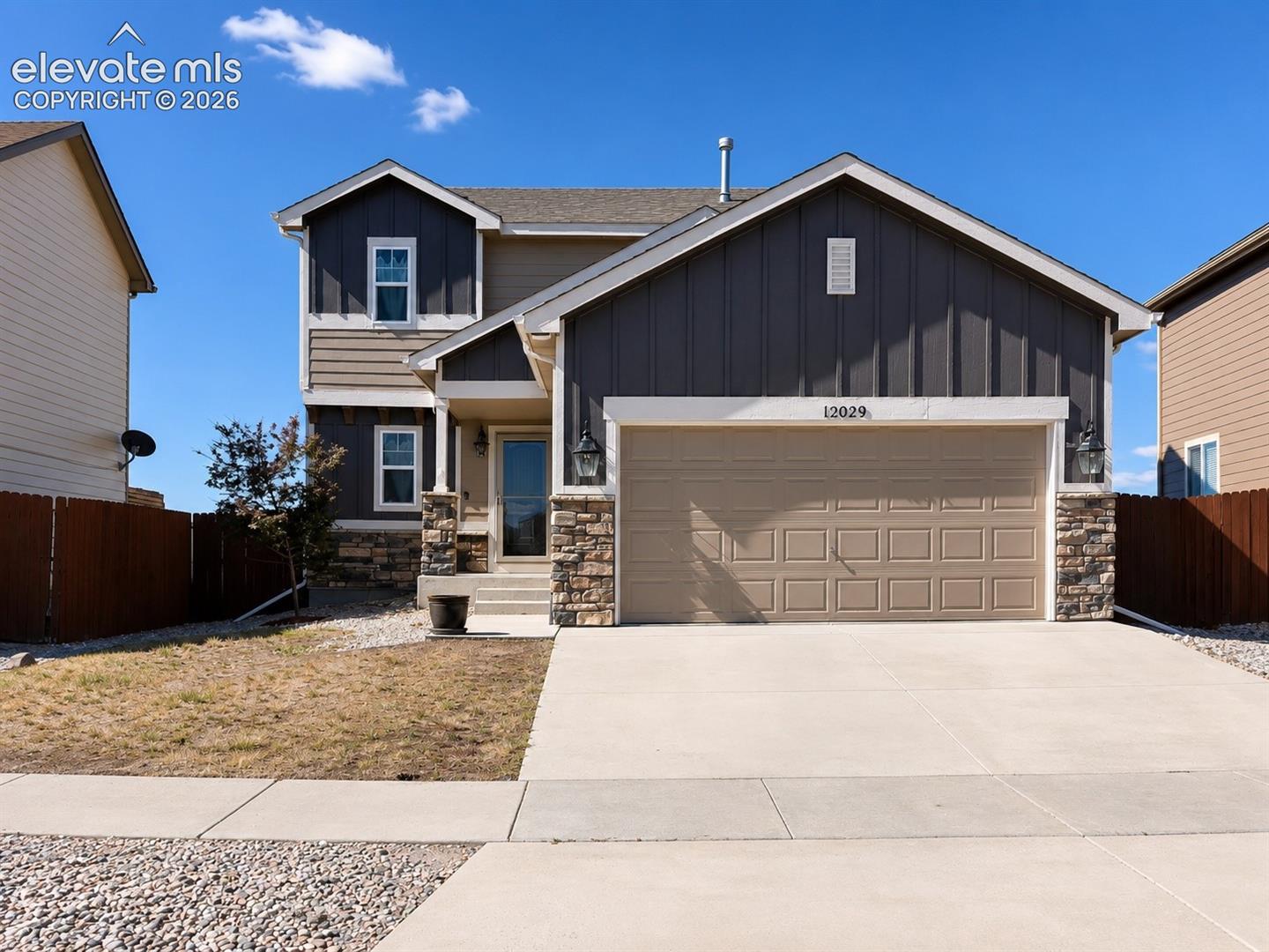12029 Eagle Crest Court — photo