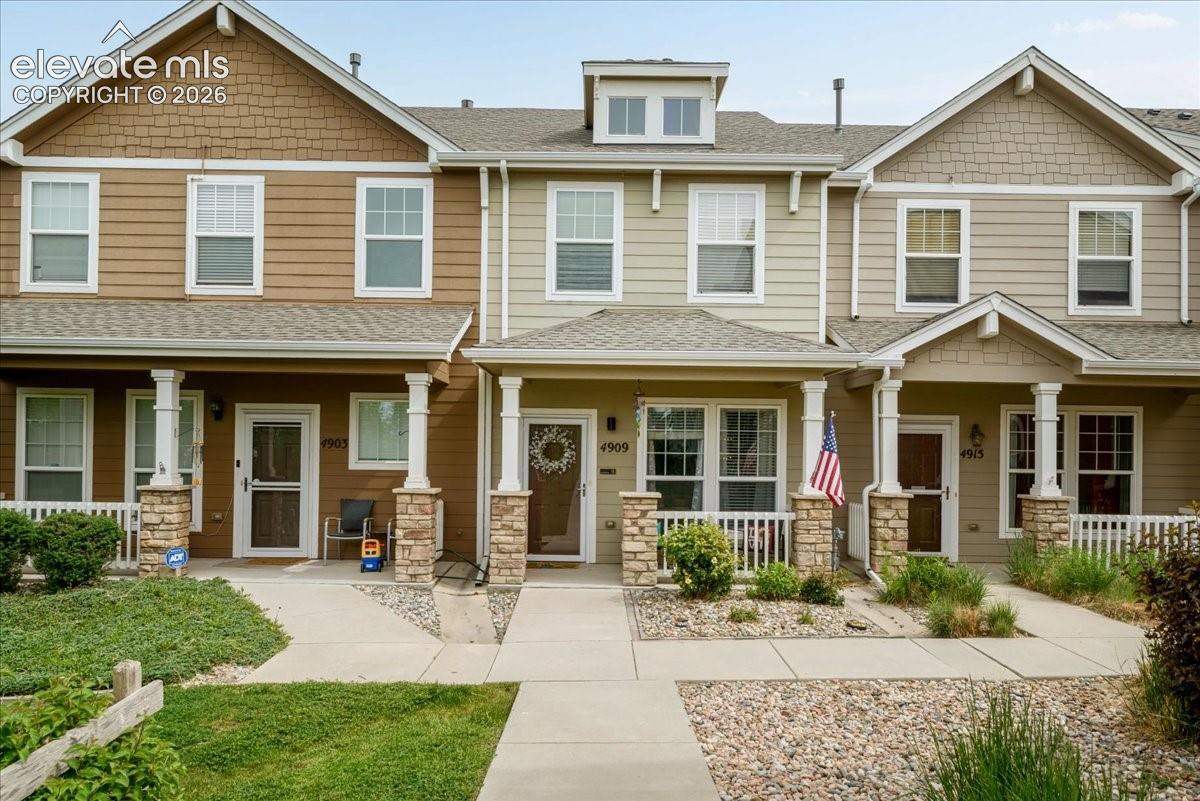 4909 Black Vulture Grove — photo