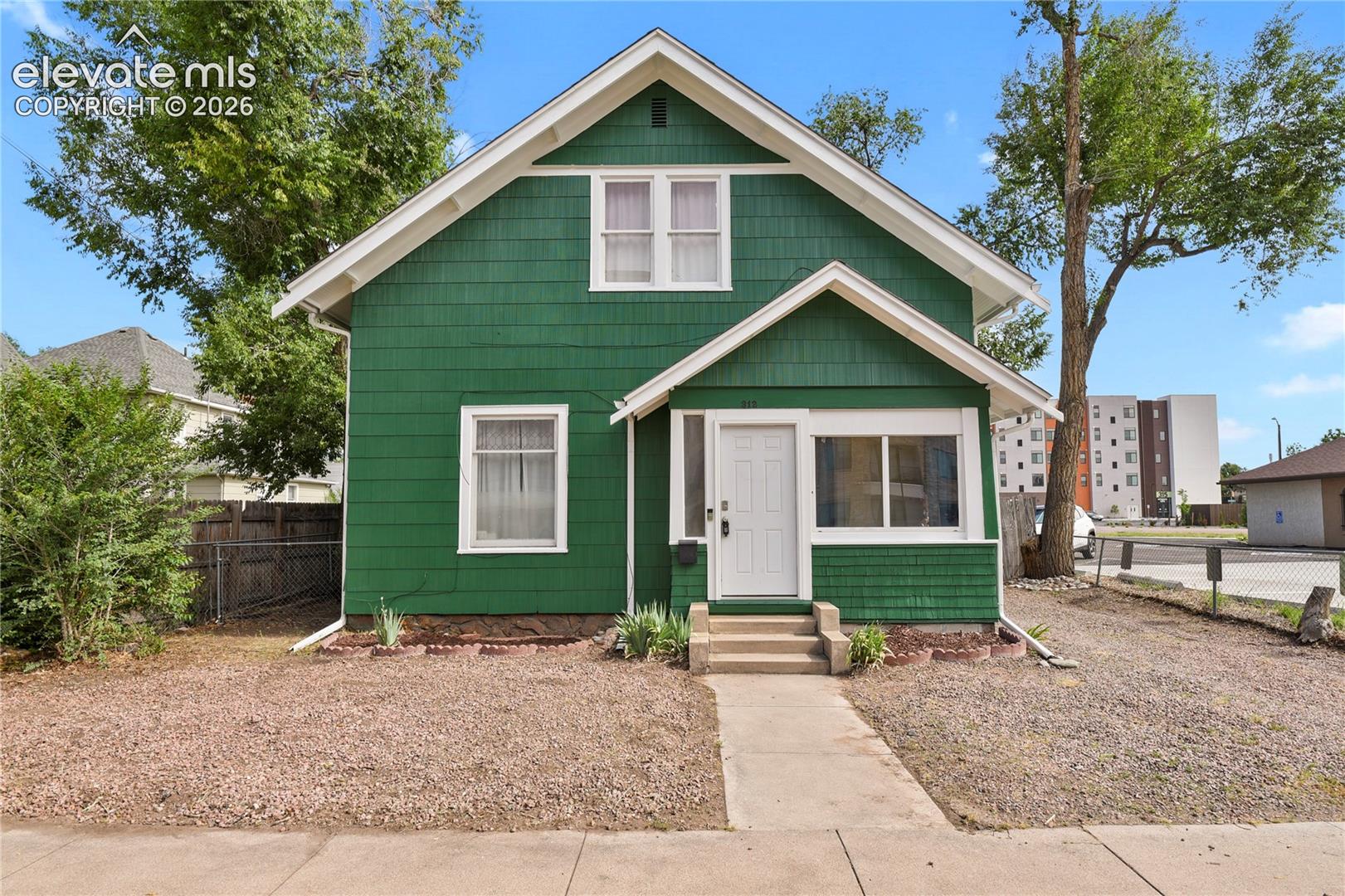 312 E Cimarron Street — photo