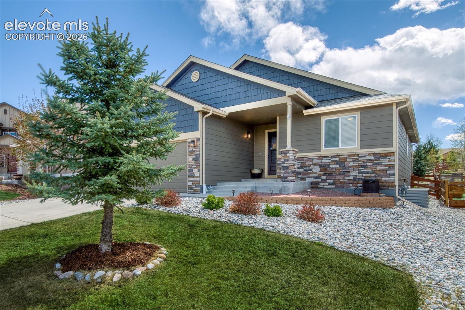 809 Tailings Drive — photo