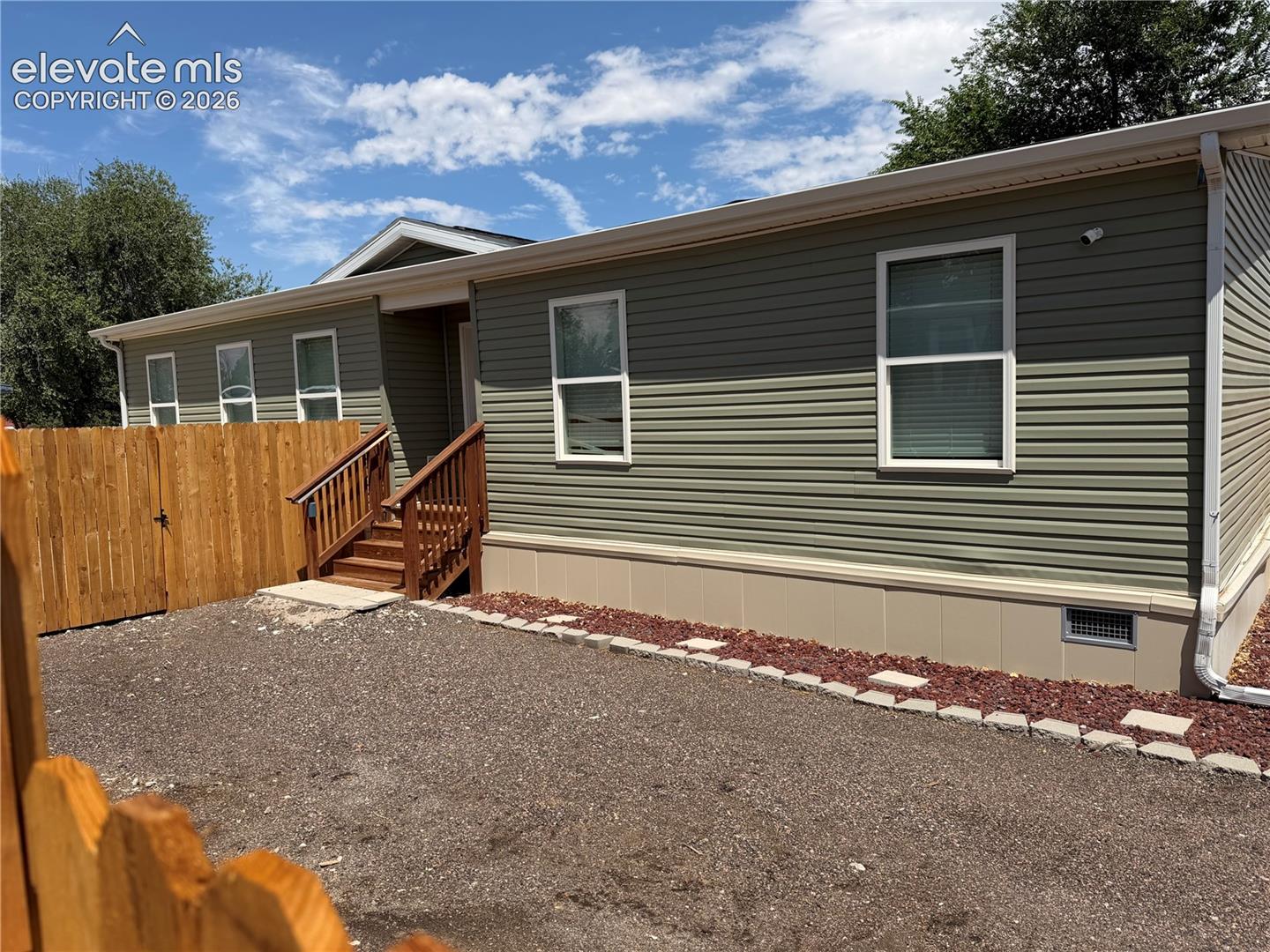 113 E Homer Drive — photo