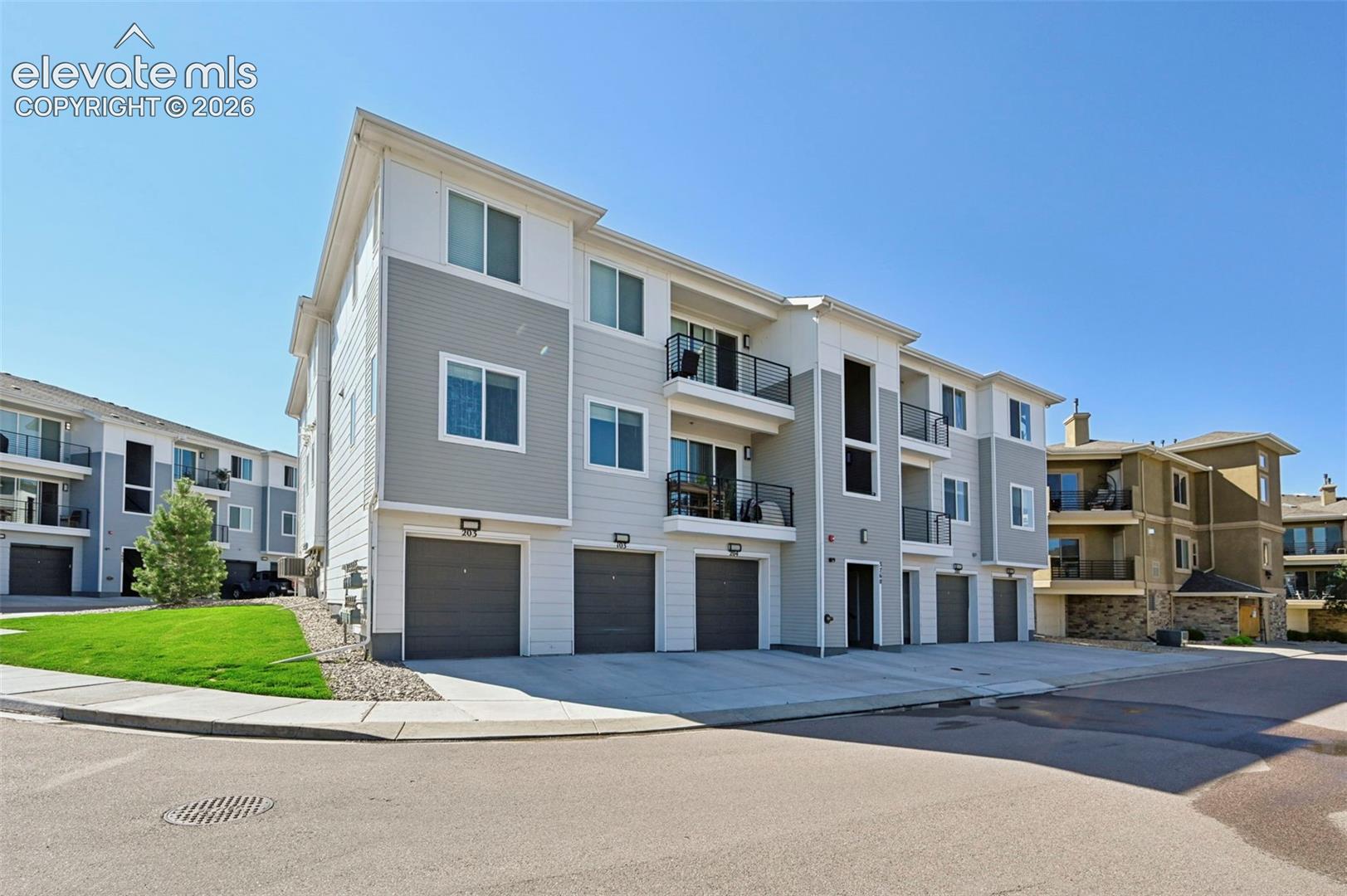 3760 Presidio Point 104 — photo