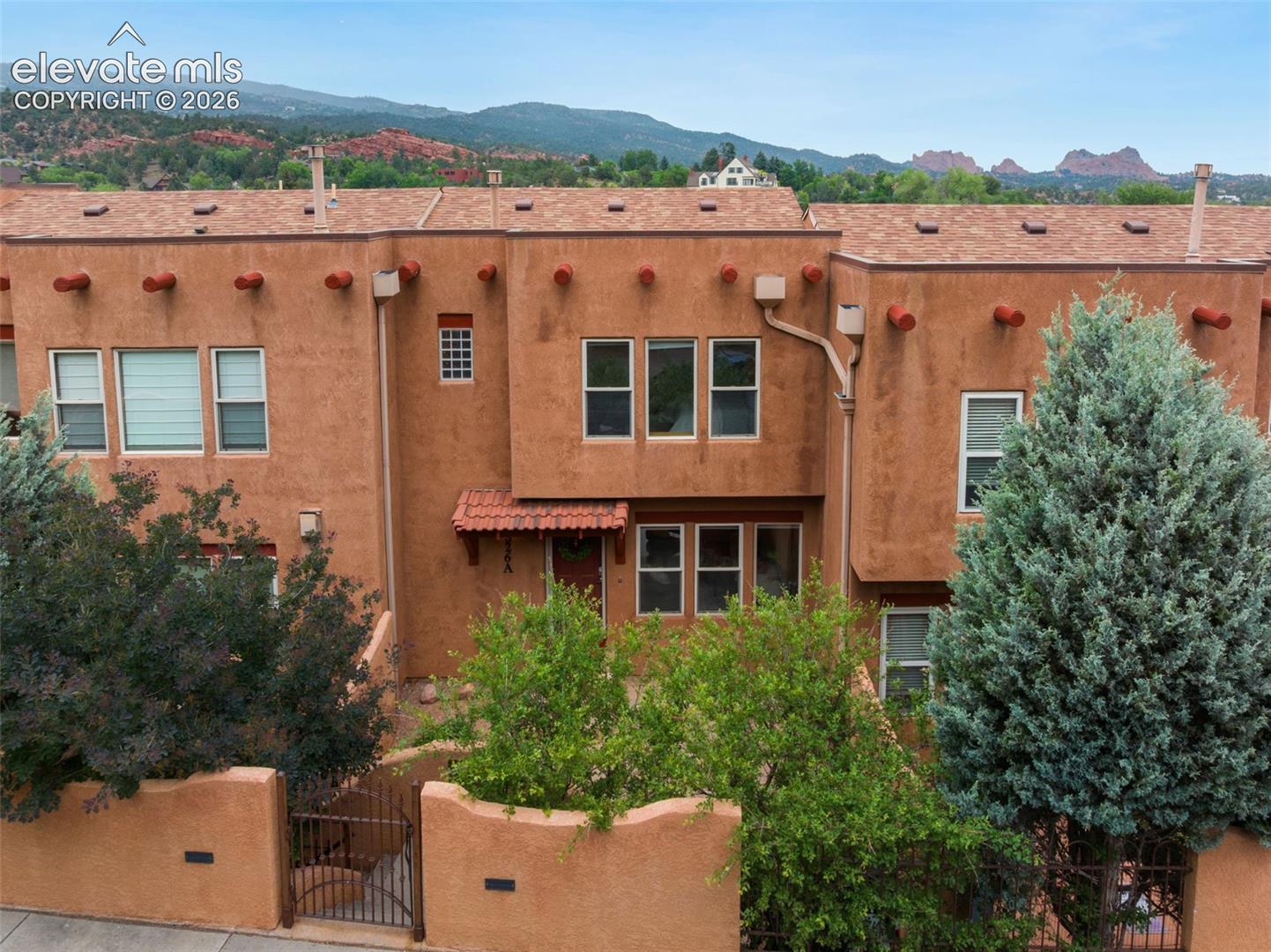 326 Santa Fe Place a — photo