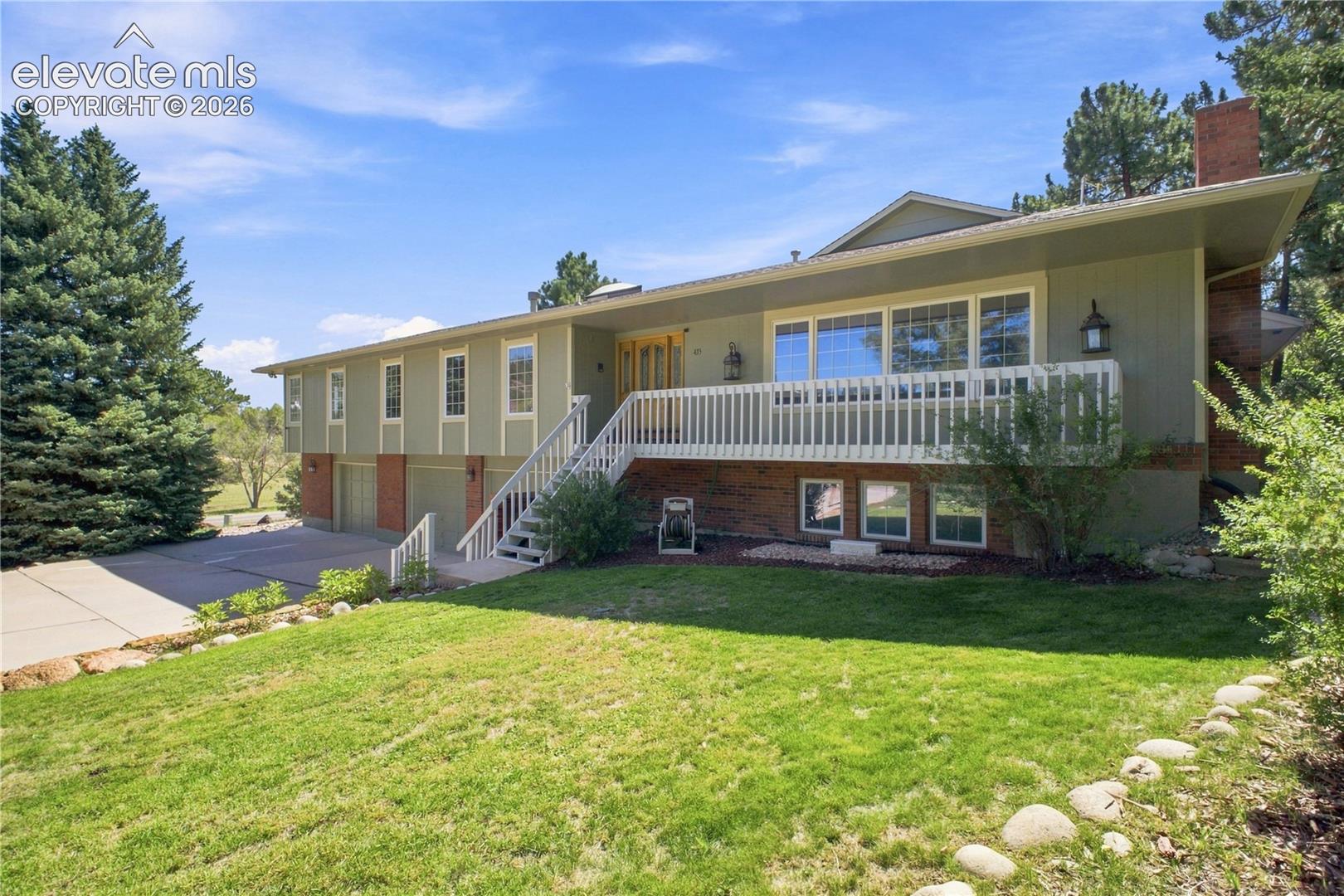 435 W Woodmen Road — photo