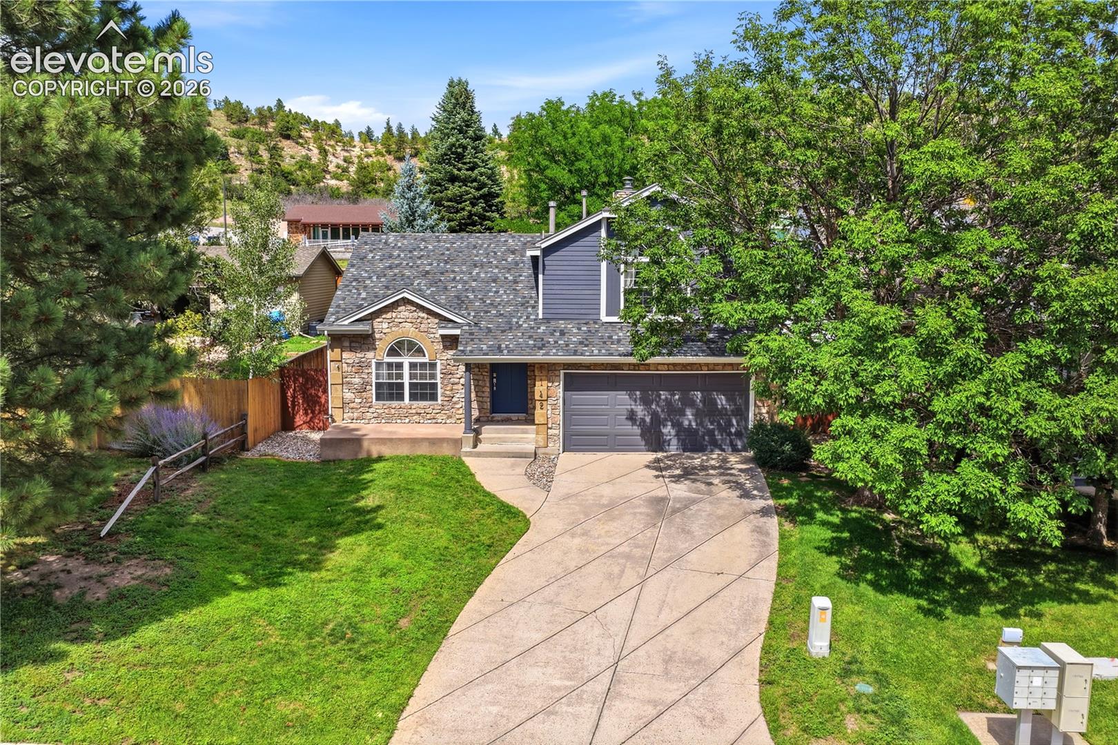 1142 Dancing Horse Drive — photo
