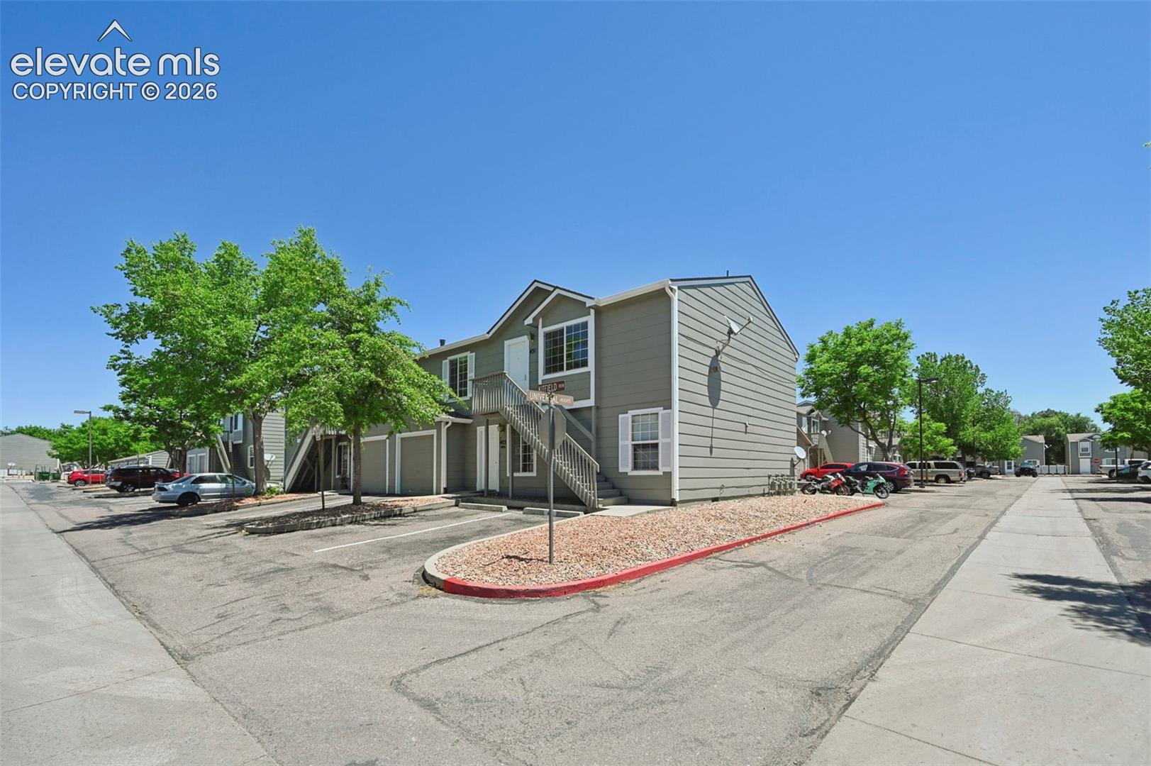 431 Kitfield View — photo