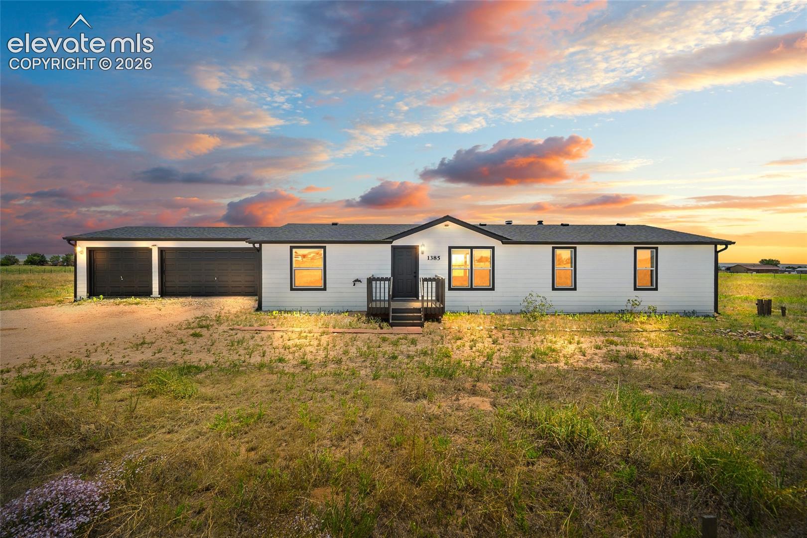 1385 Antelope Drive — photo