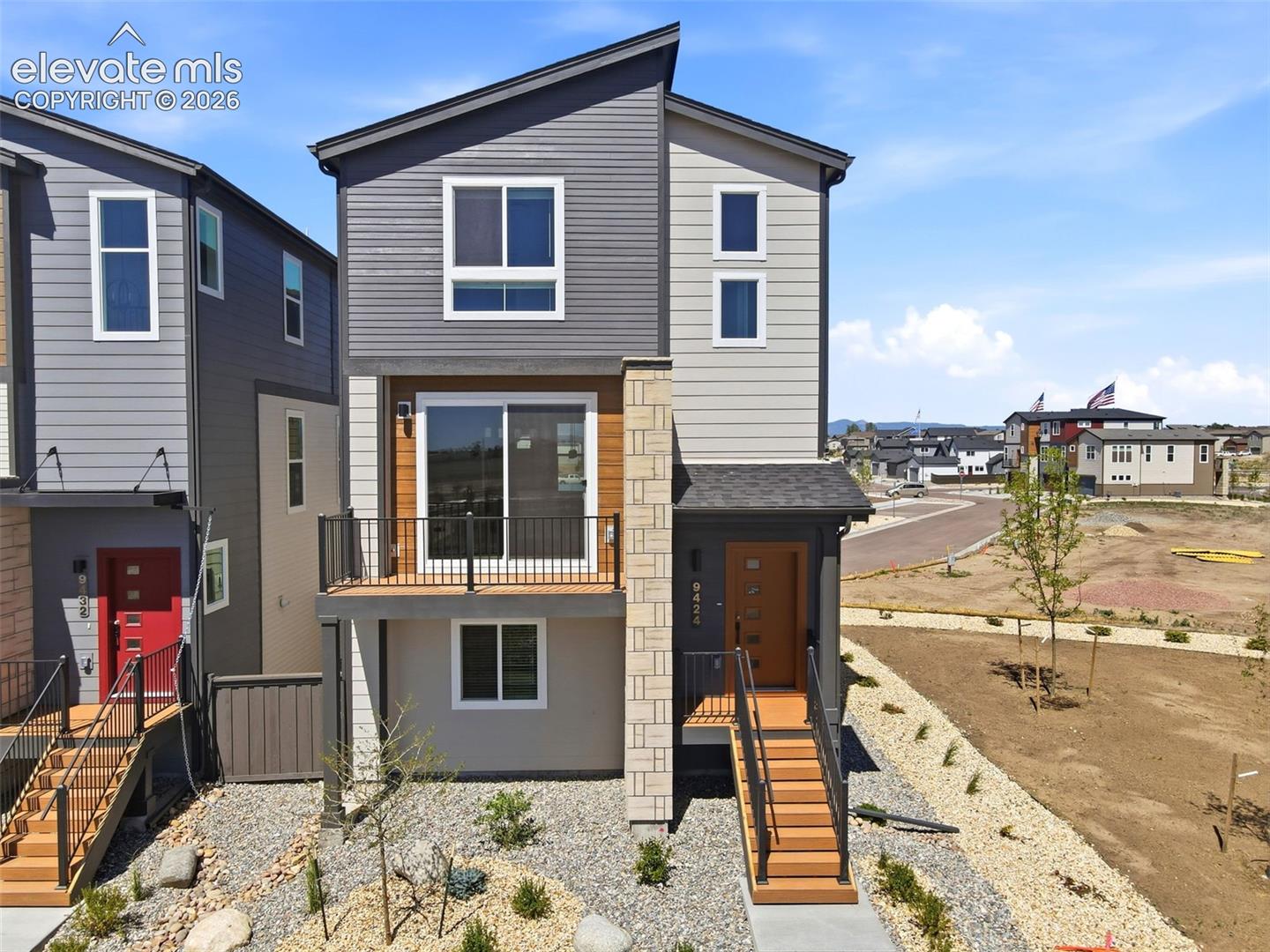 9424 Traveler Terrace — photo
