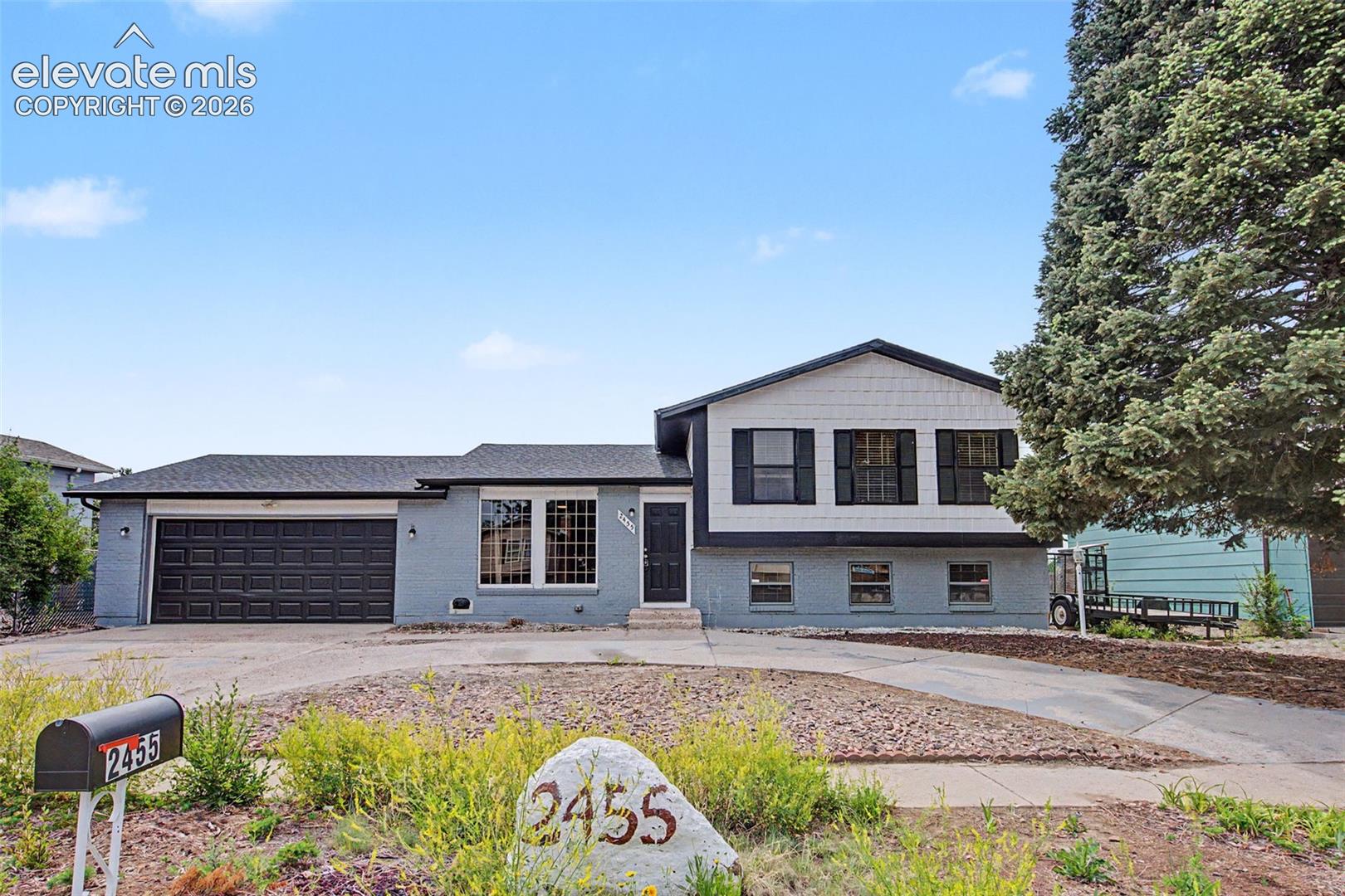 2455 Payne Circle — photo